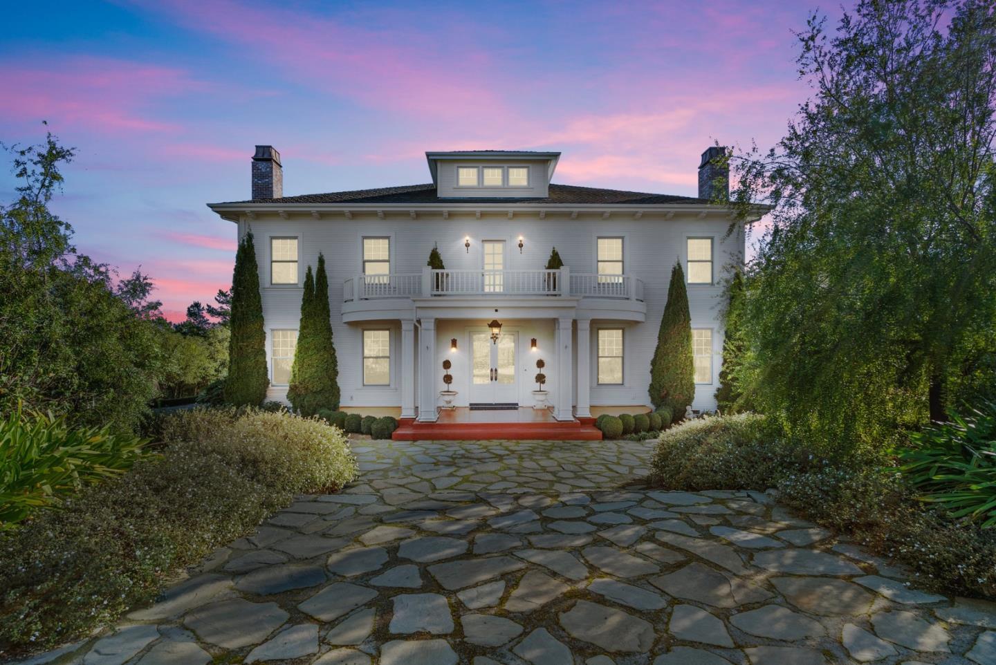 155 Scarlet Court
