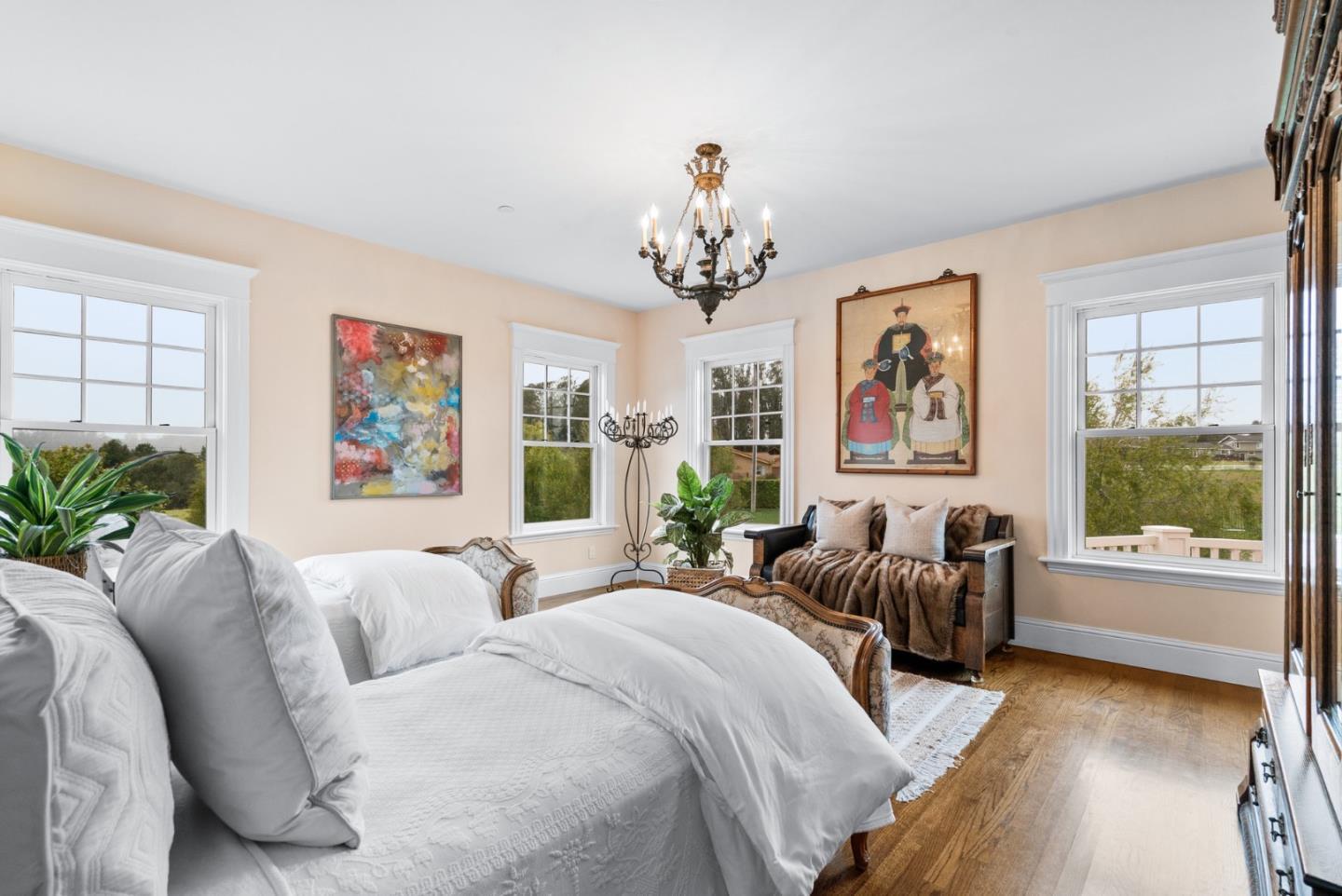 155 Scarlet Court