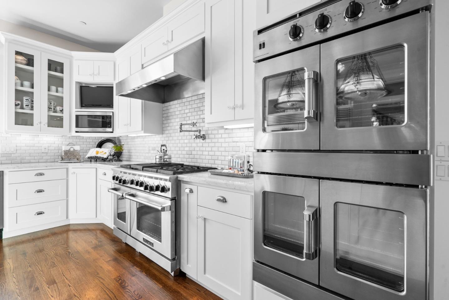 155 Scarlet Court