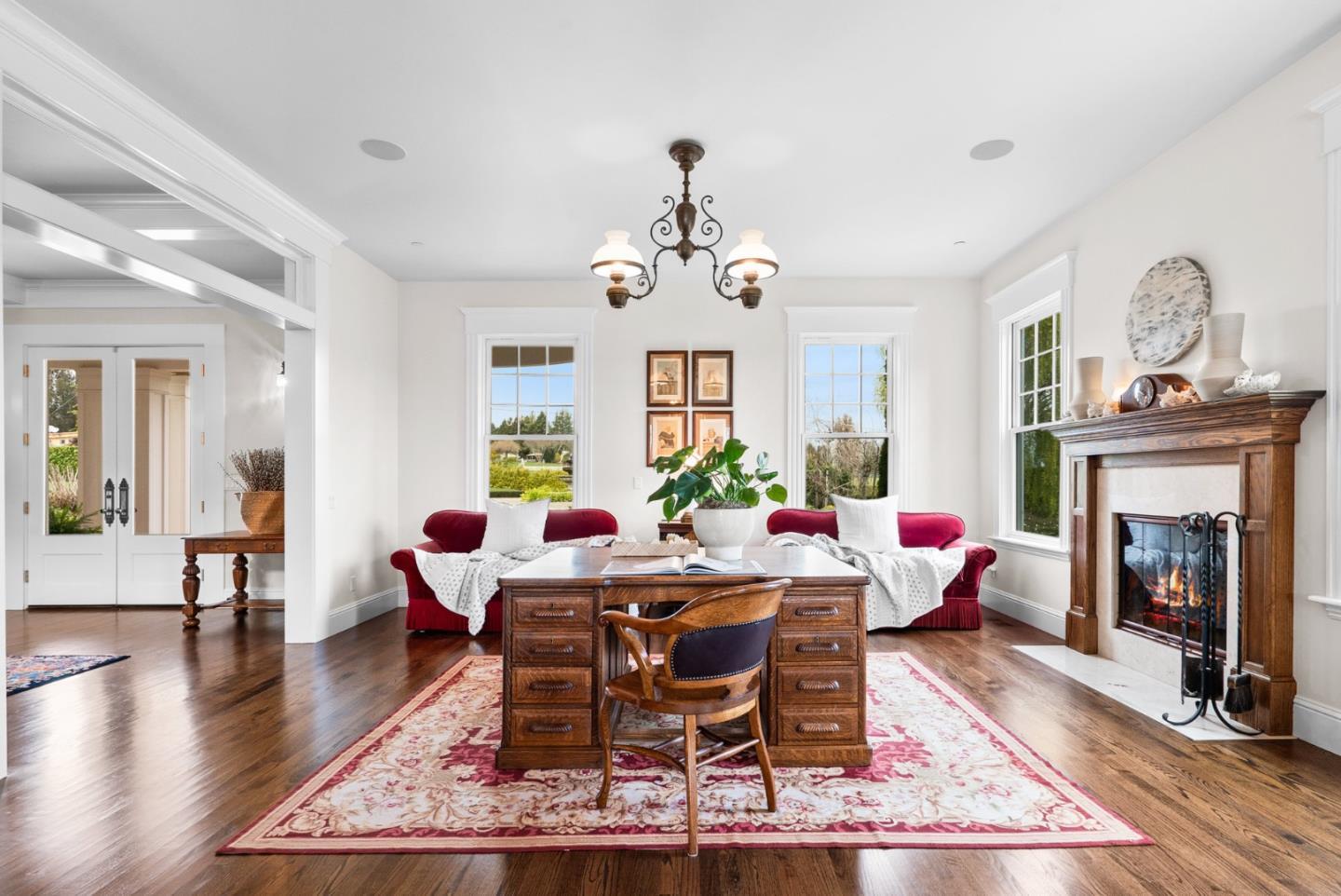 155 Scarlet Court