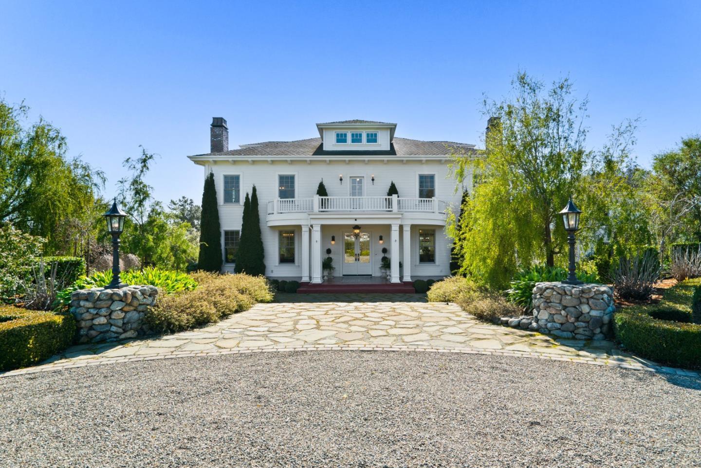 155 Scarlet Court