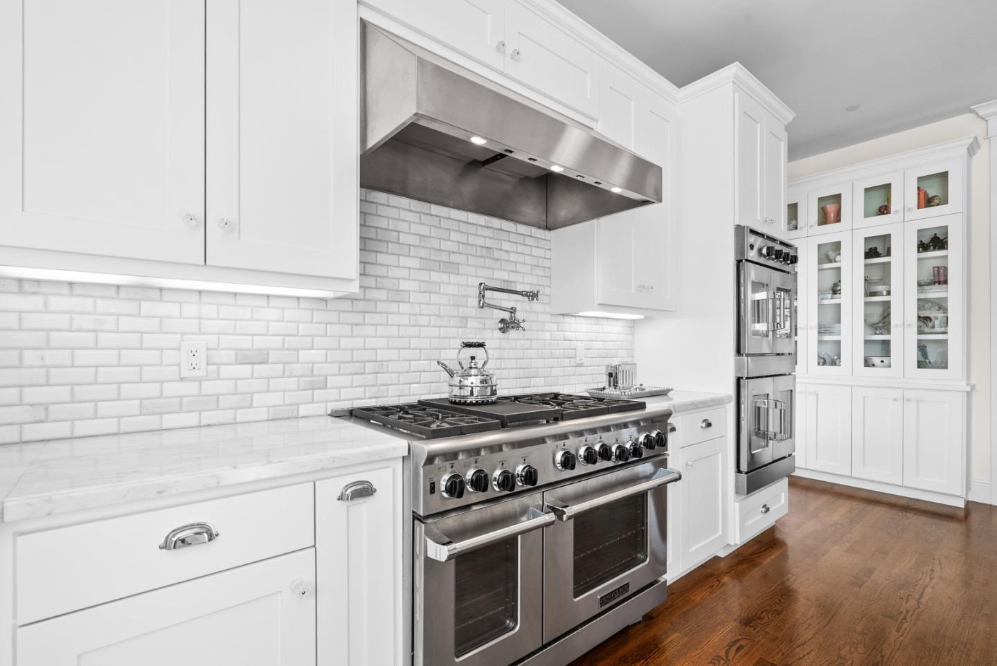 155 Scarlet Court