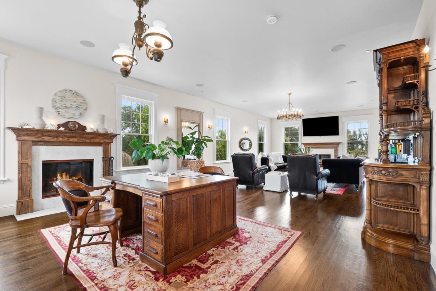 155 Scarlet Court