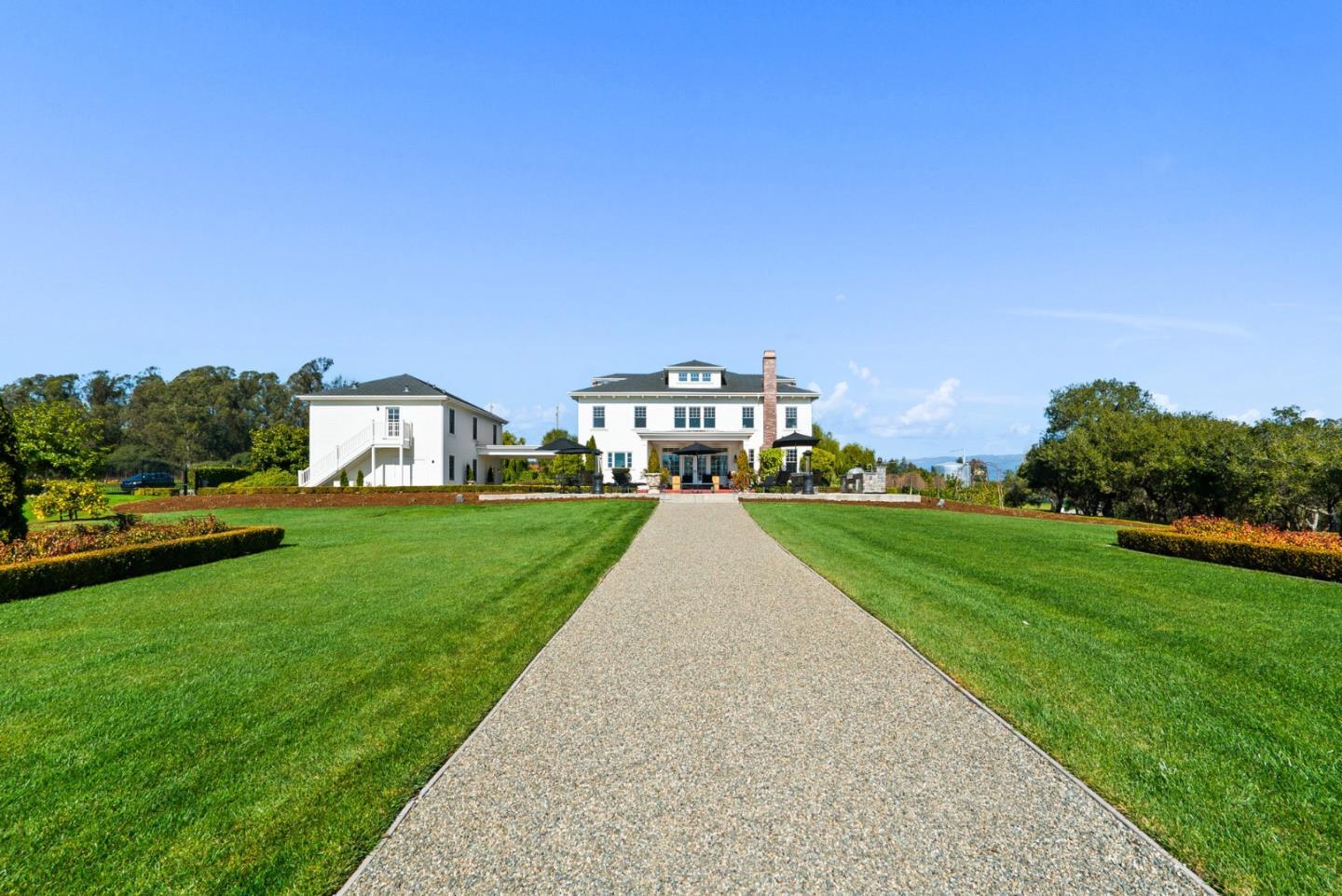 155 Scarlet Court