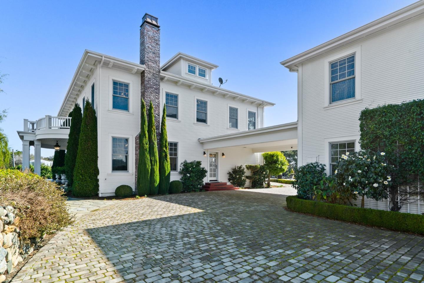 155 Scarlet Court