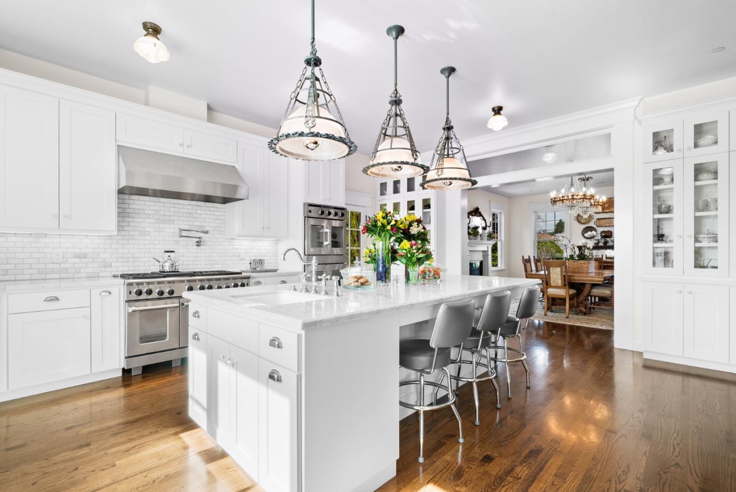 155 Scarlet Court
