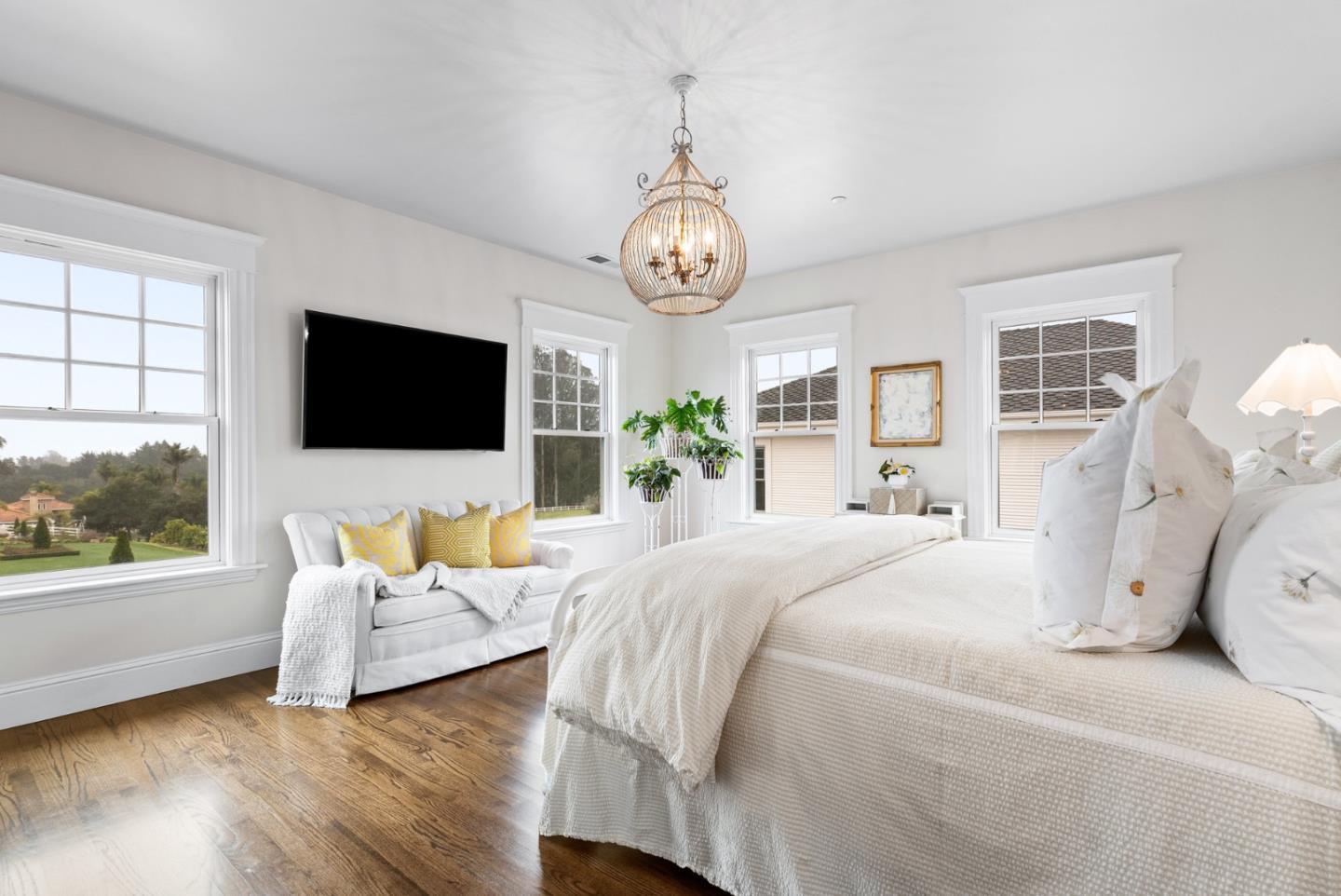 155 Scarlet Court