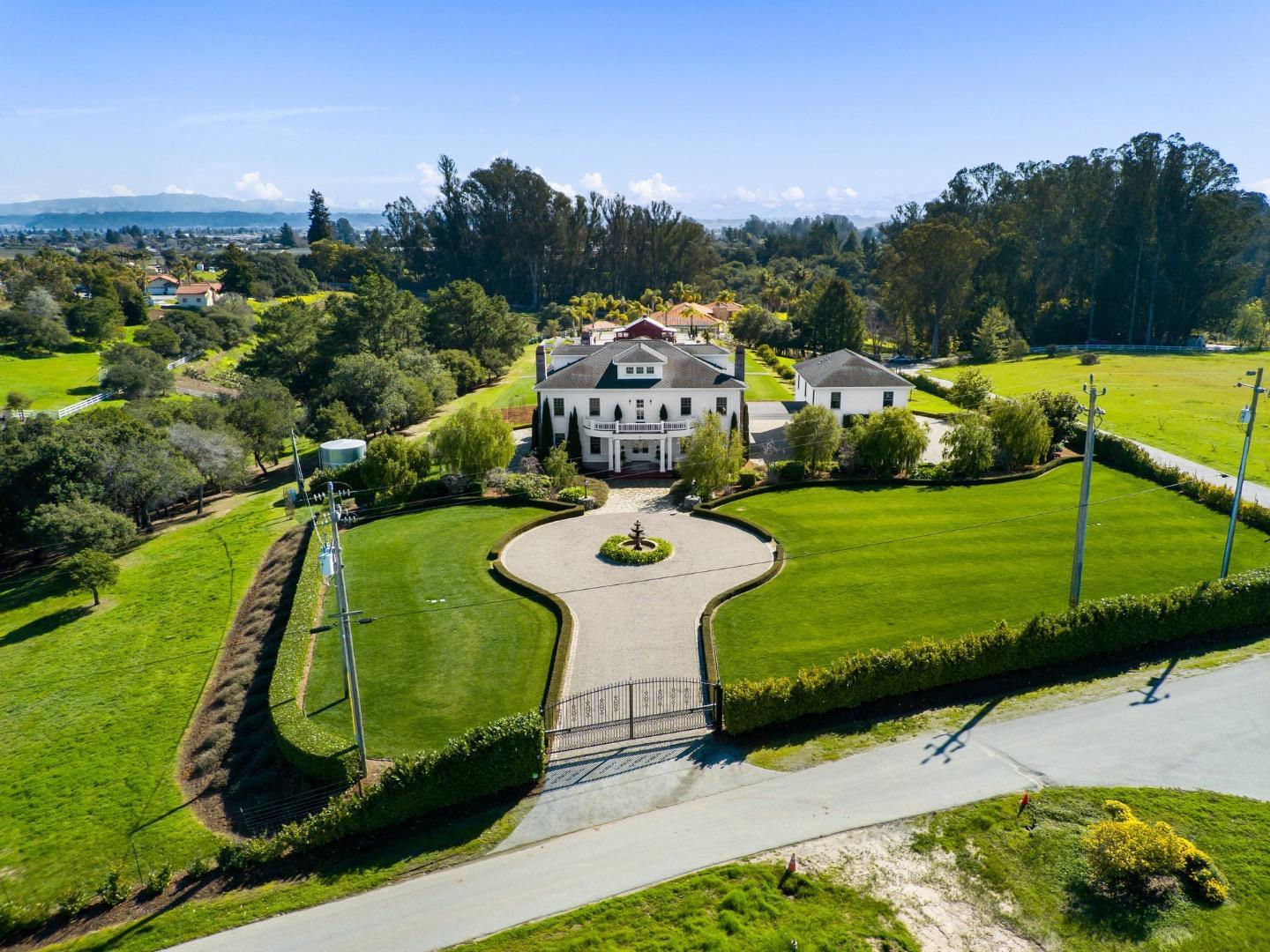 155 Scarlet Court