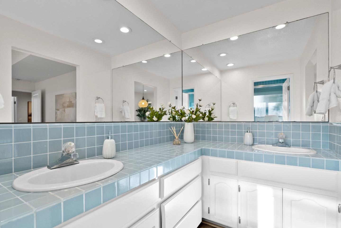 105 Dunsmuir Court