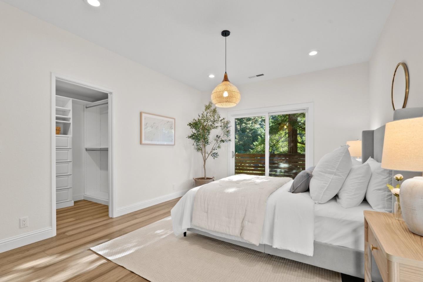 105 Dunsmuir Court