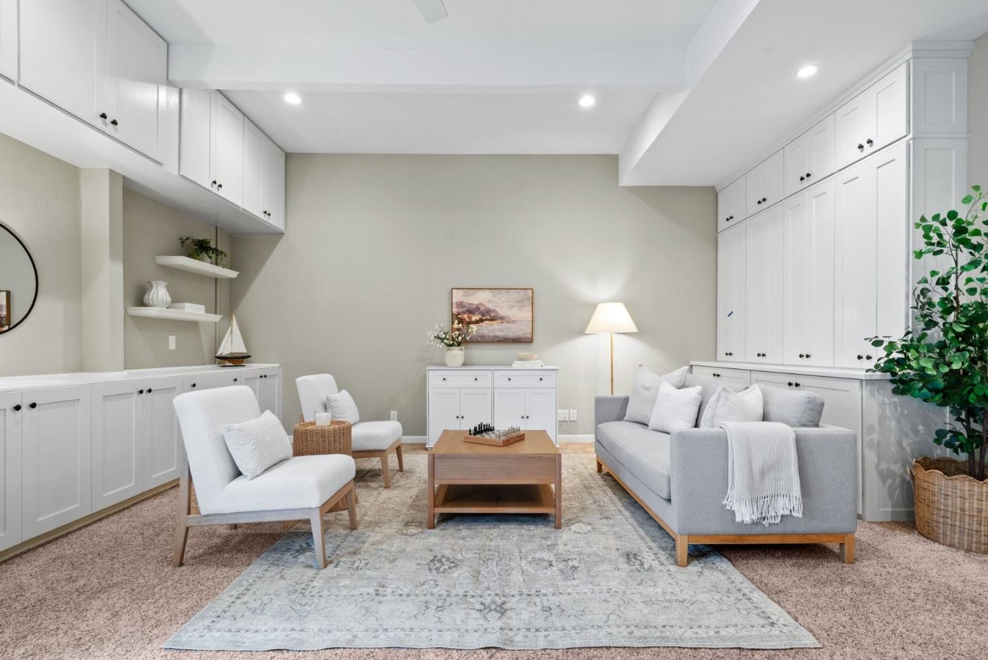 523 Middlefield Drive