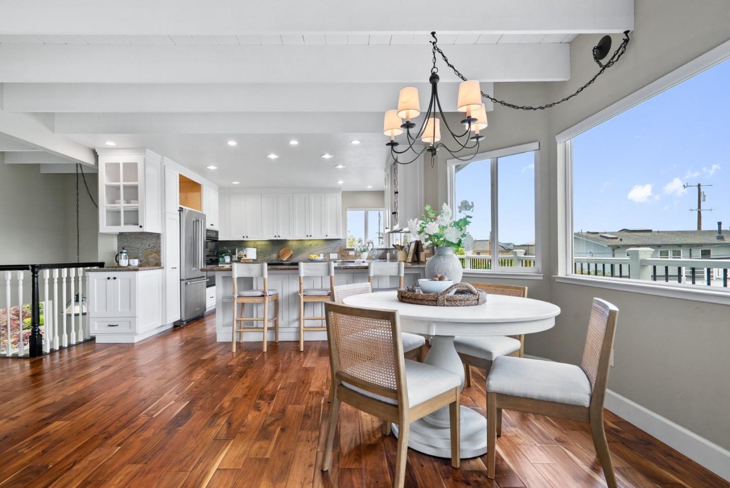 523 Middlefield Drive