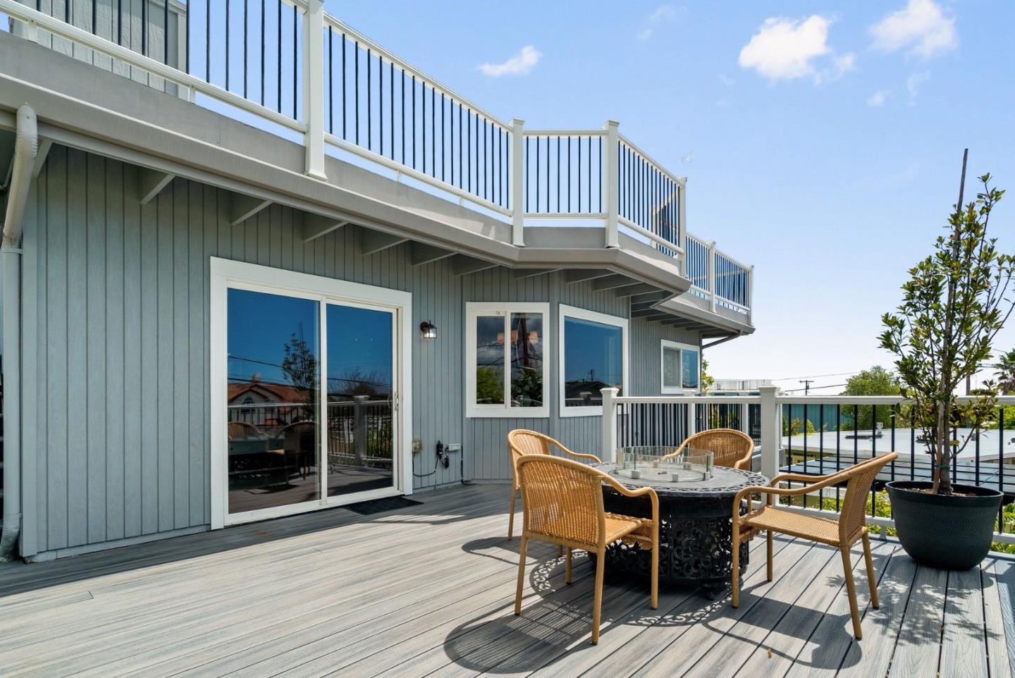 523 Middlefield Drive