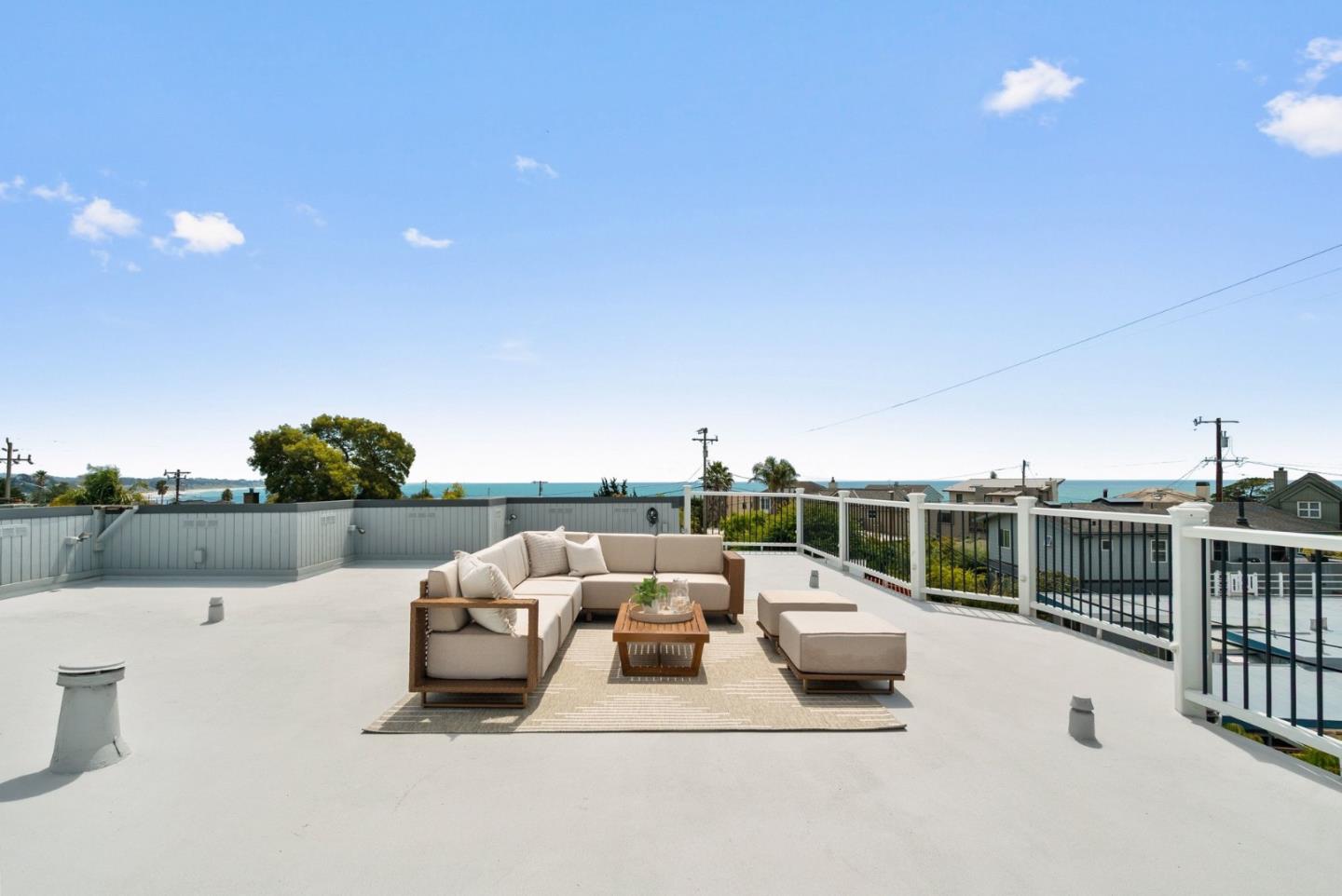 523 Middlefield Drive