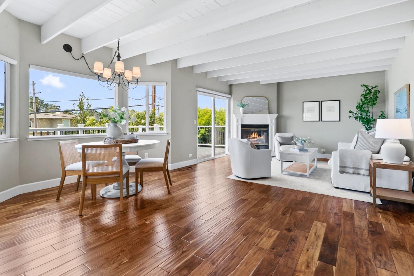 523 Middlefield Drive