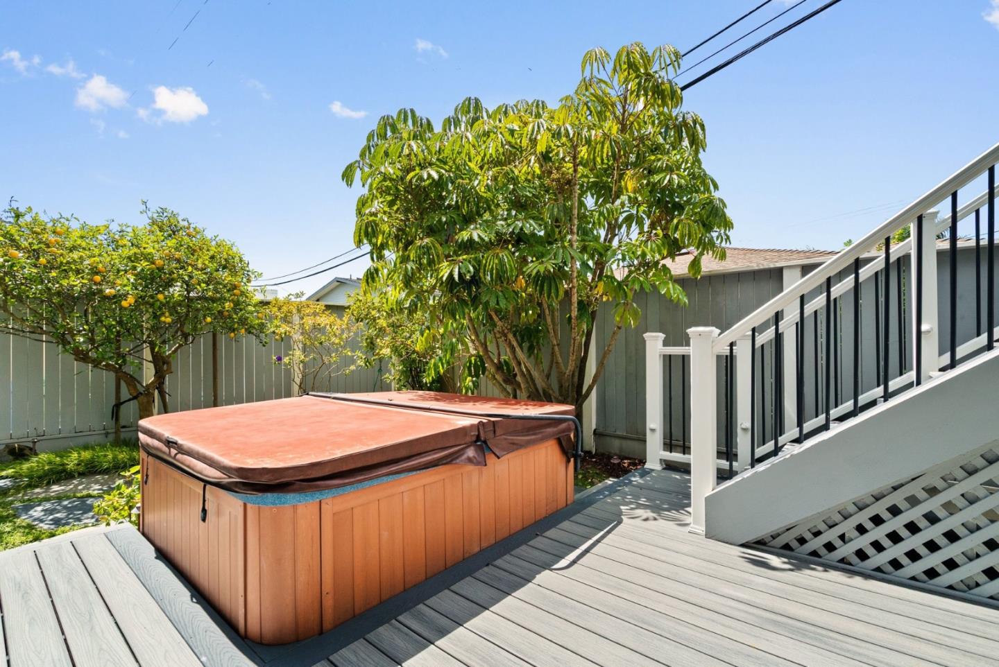 523 Middlefield Drive