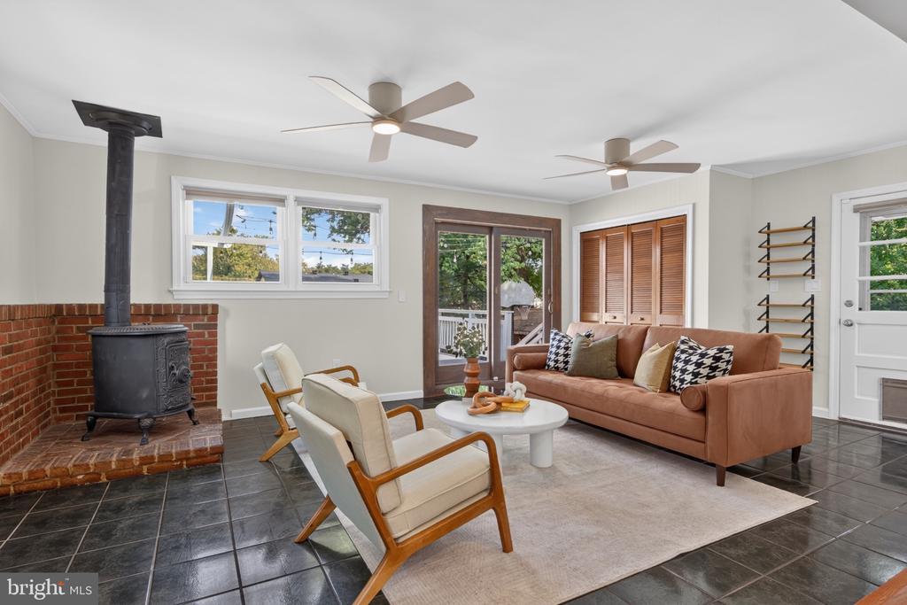 4 CEDAR AVENUE