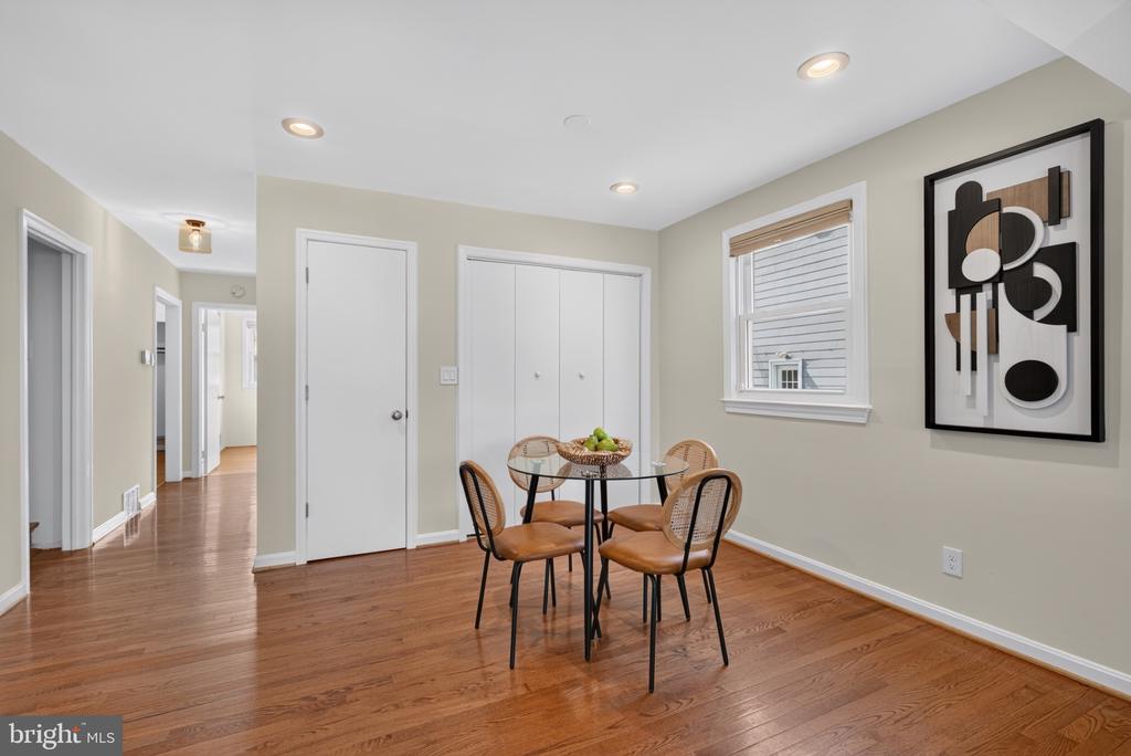 4 CEDAR AVENUE