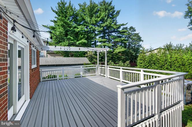 4 CEDAR AVENUE