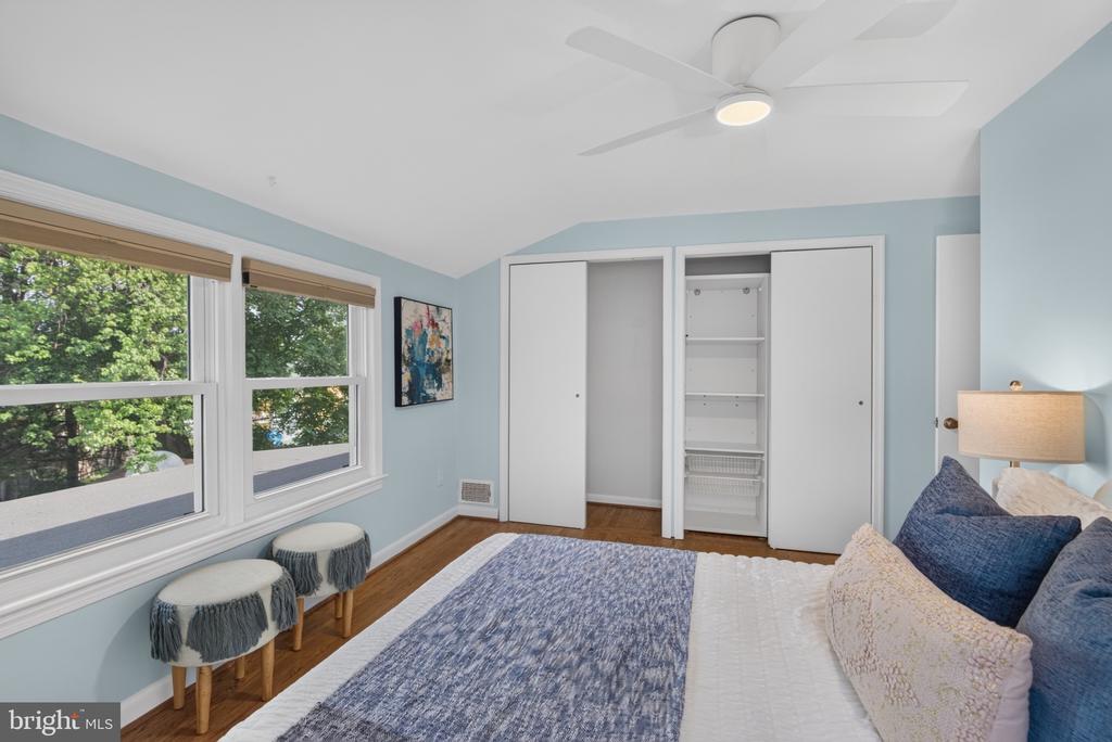 4 CEDAR AVENUE