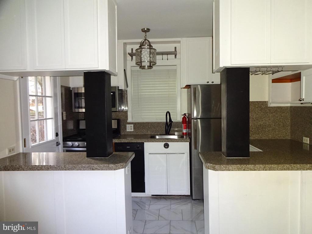 1102 16TH STREET S