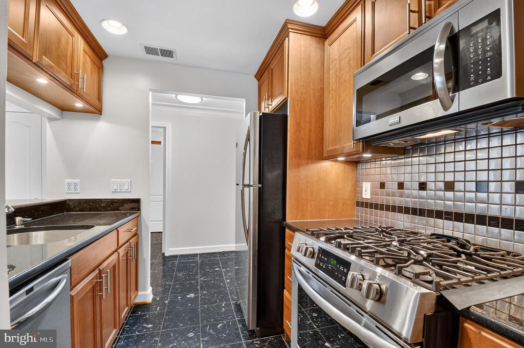 901 N MONROE STREET Unit: 314