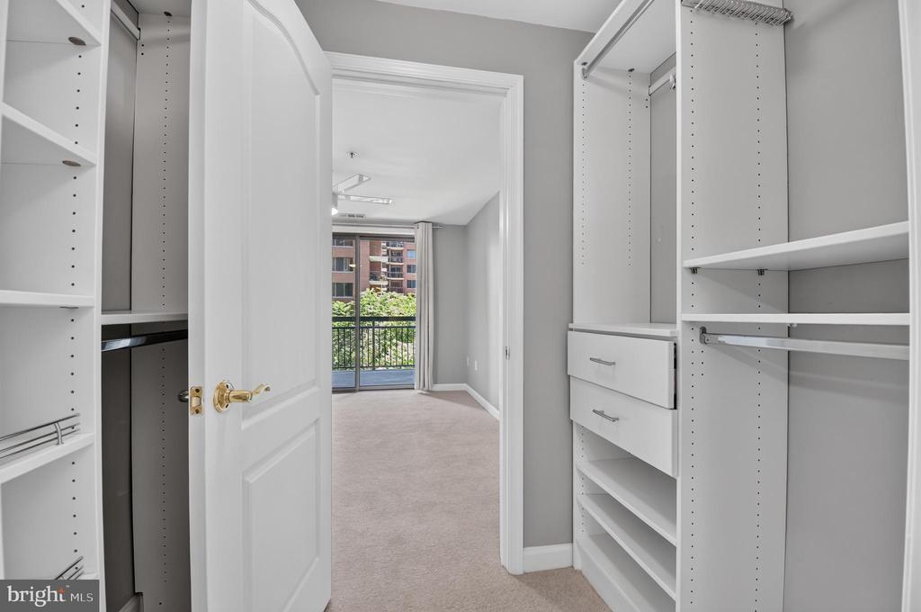 901 N MONROE STREET Unit: 314