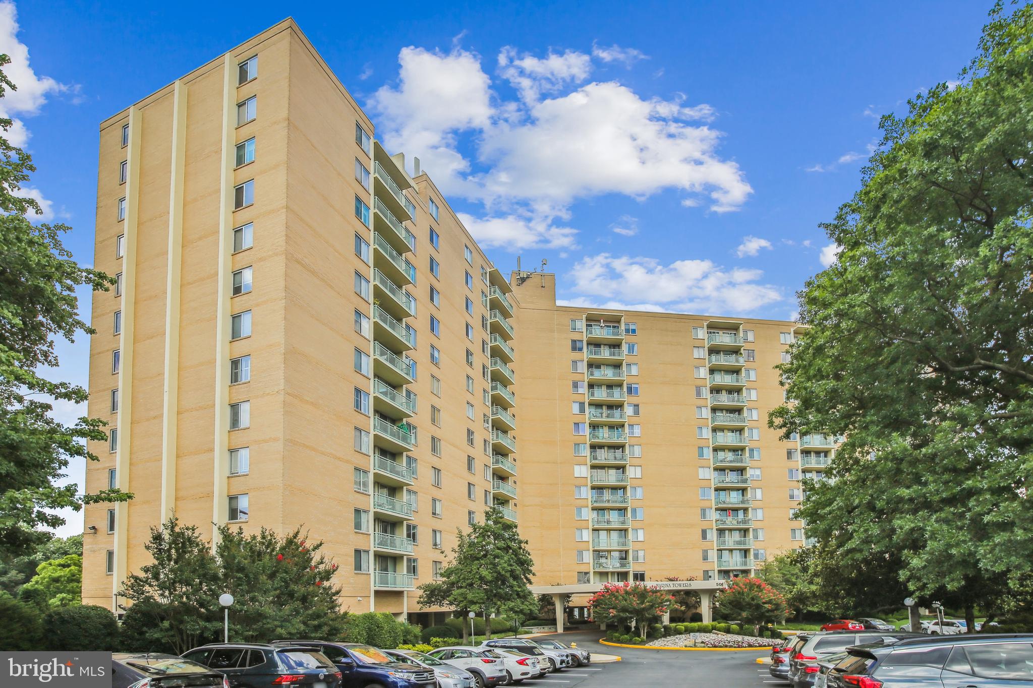 501 SLATERS LANE 413