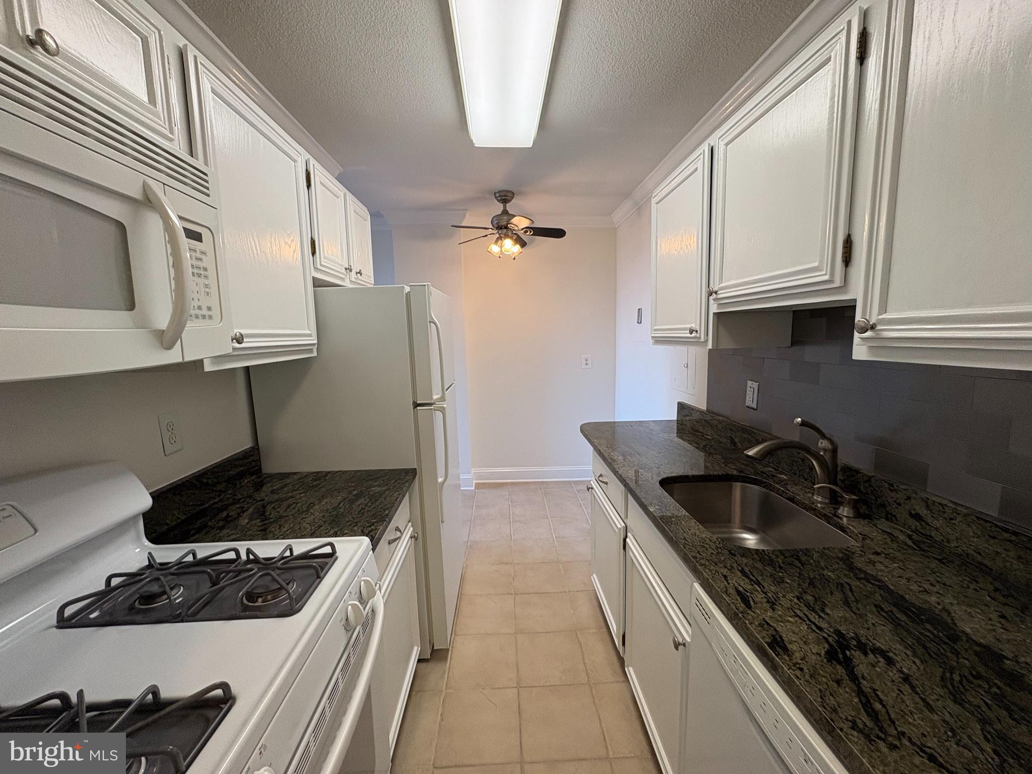 501 SLATERS LANE 413
