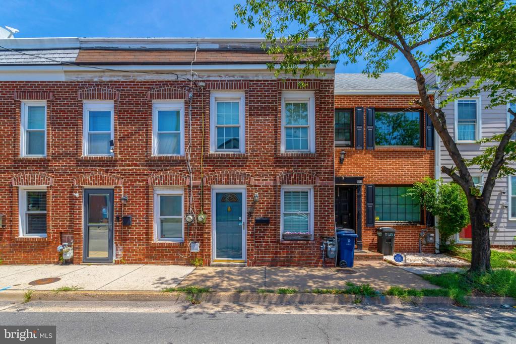619 N HENRY STREET