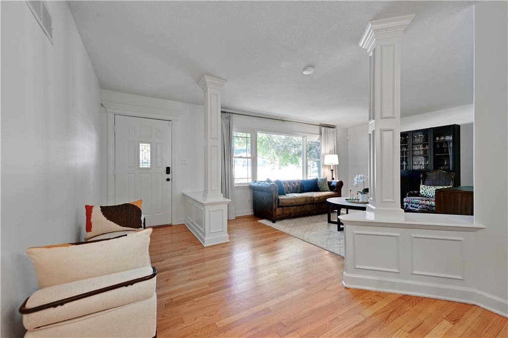 8616 W 61st Street