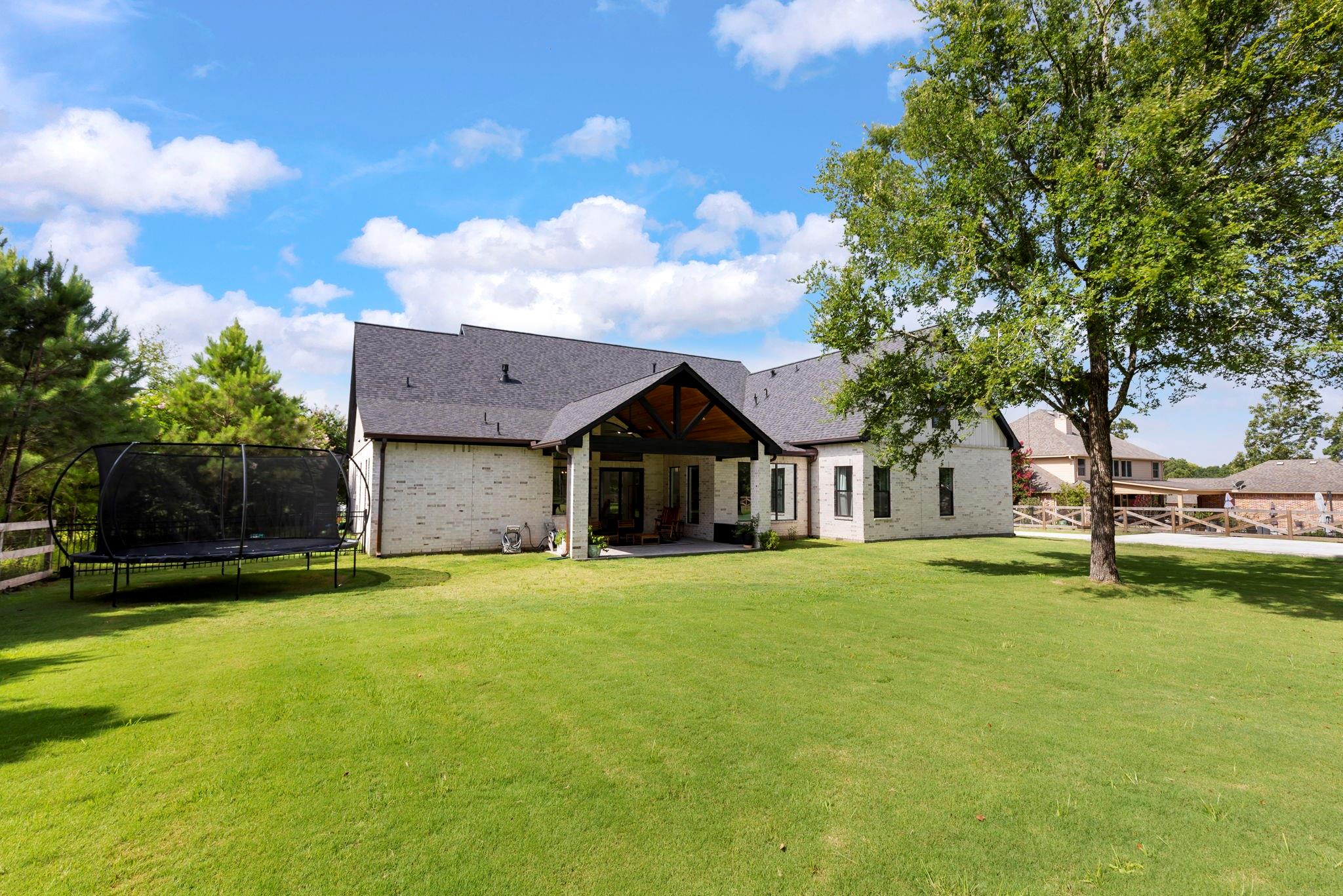 9207 Grand Lake Estates Drive