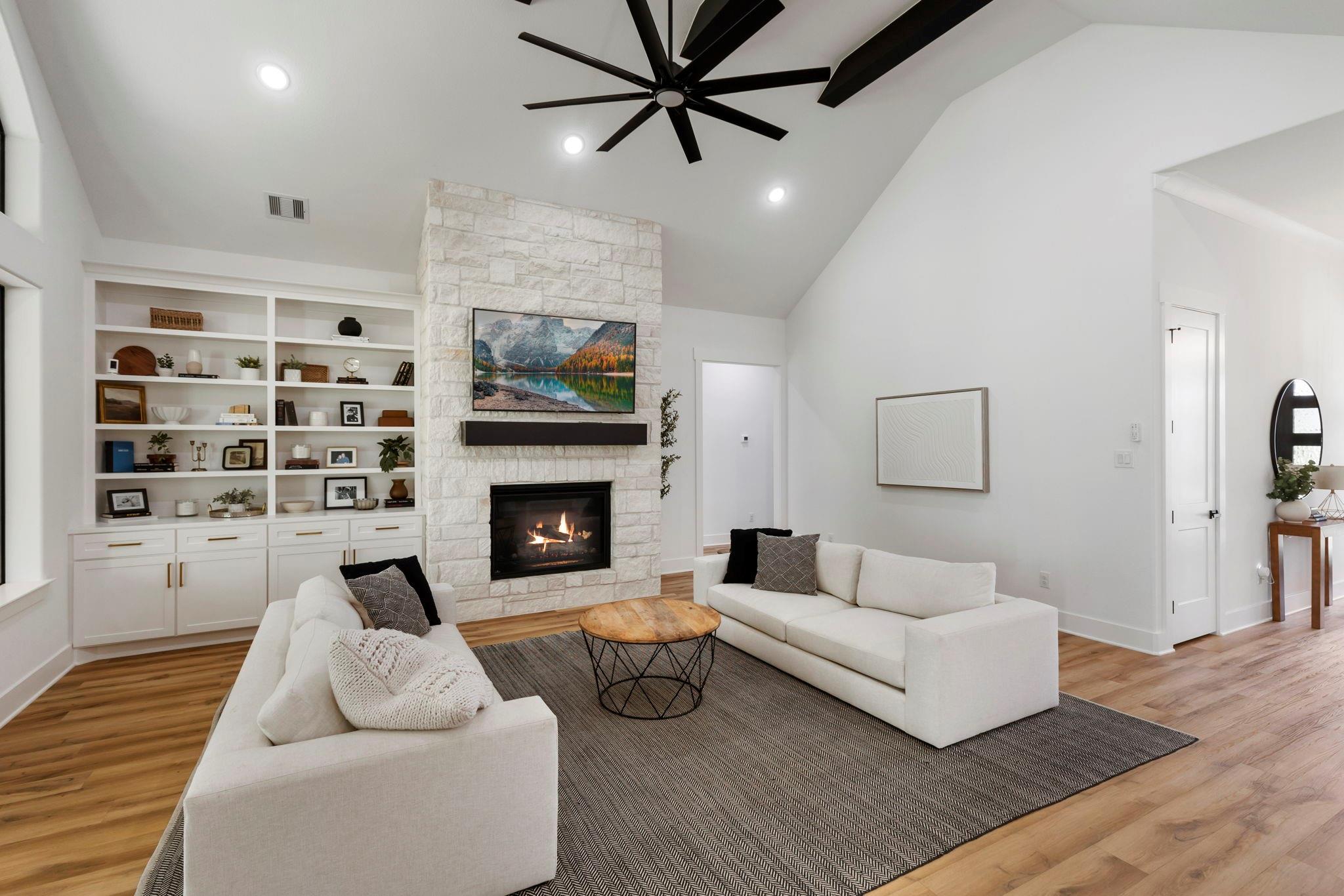 9207 Grand Lake Estates Drive