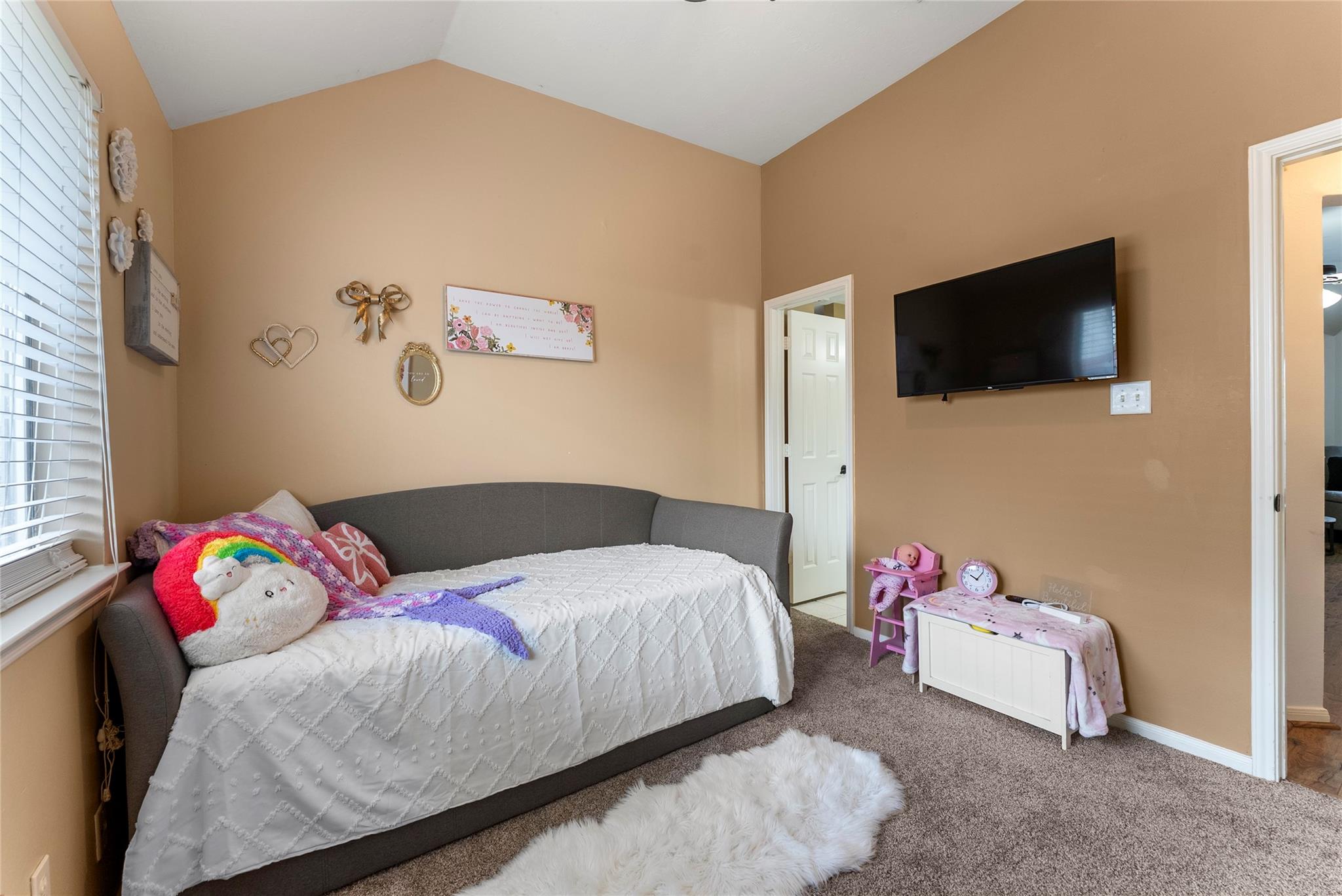 25203 Burgh Castle Drive