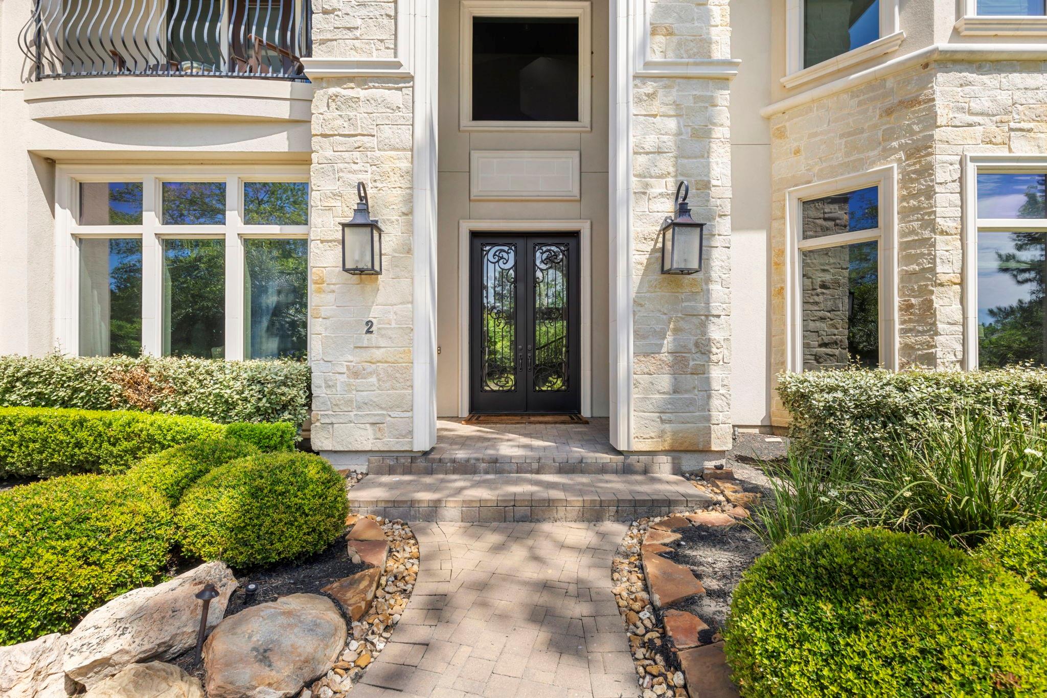 2 N Badger Lodge Circle