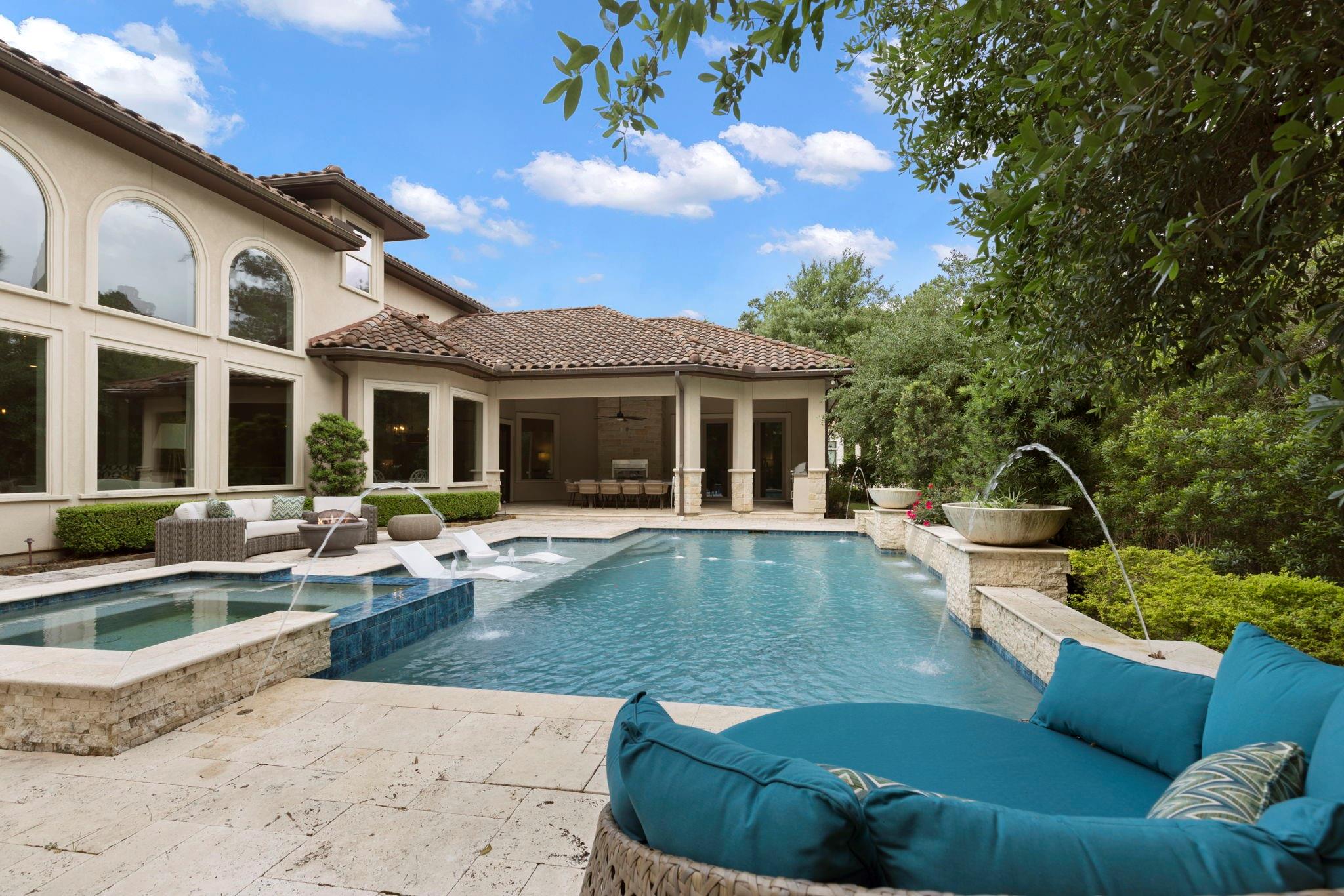 2 N Badger Lodge Circle