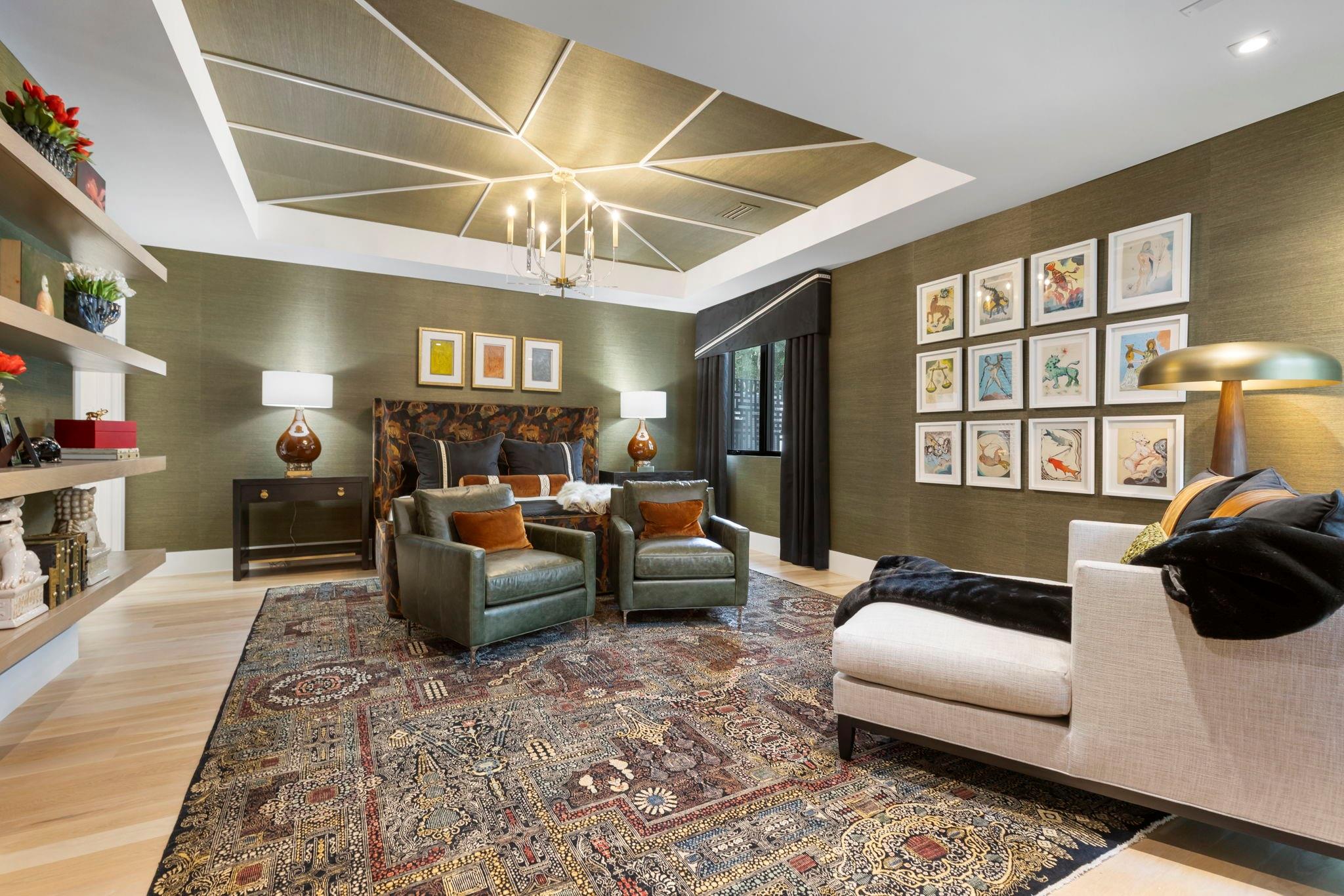 15 Regent Square