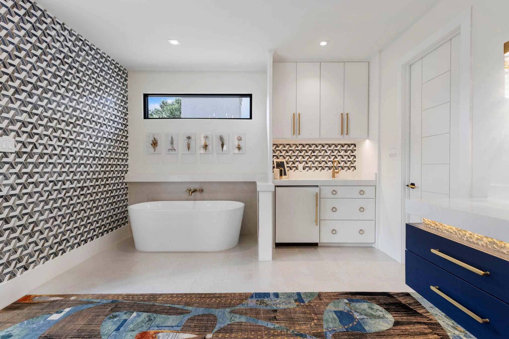 15 Regent Square