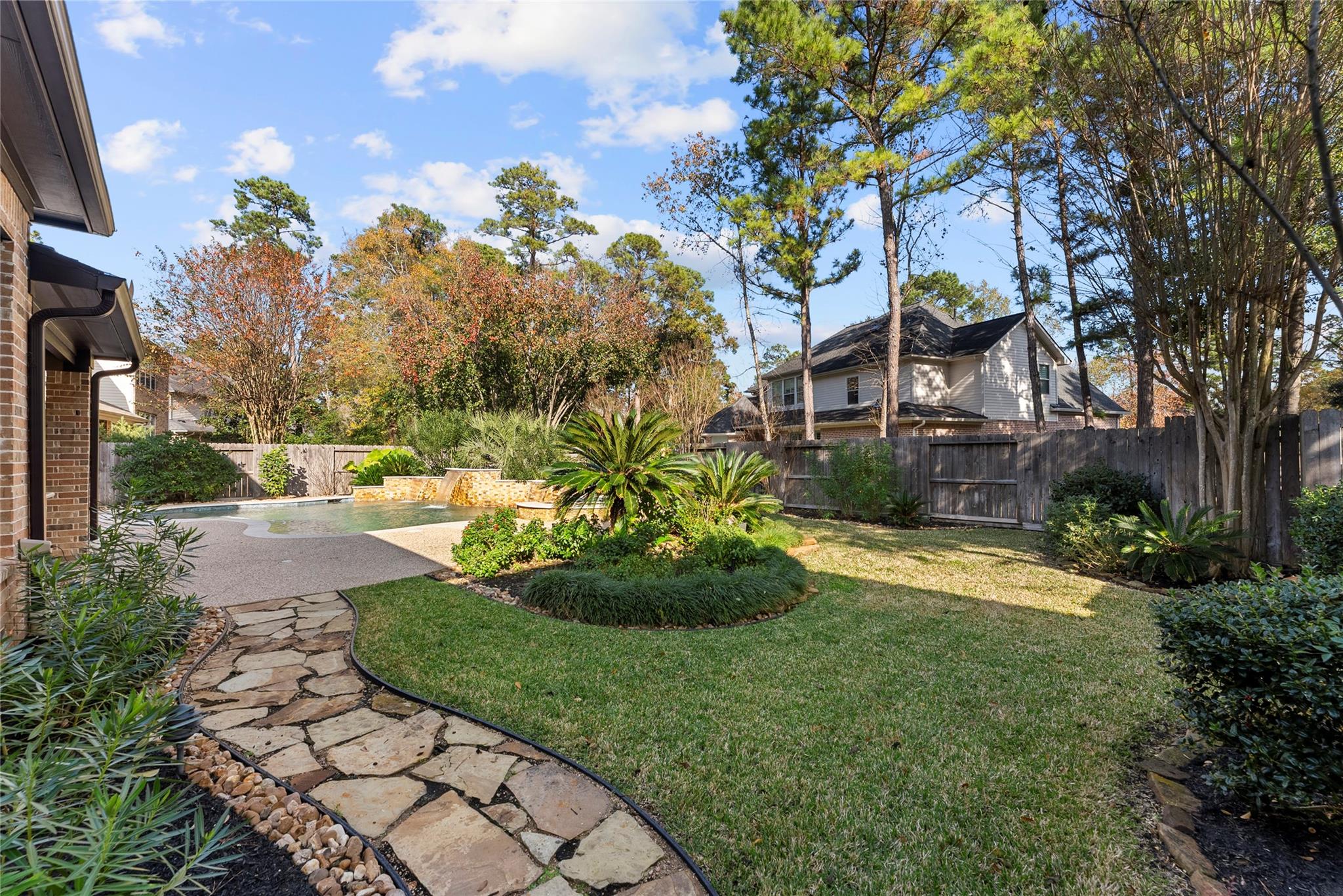 79 S Bantam Woods Circle