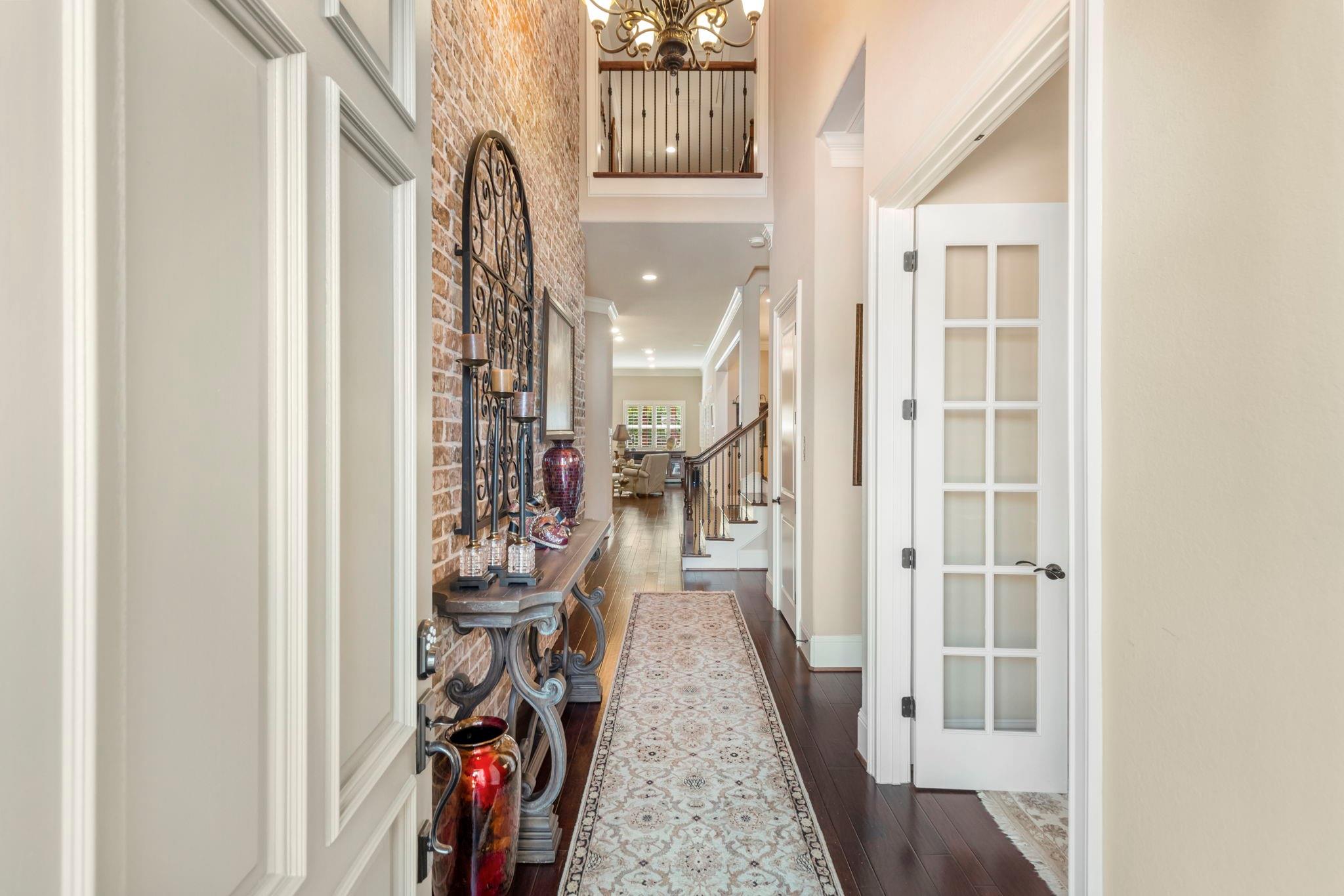 108 Mcgoey Circle
