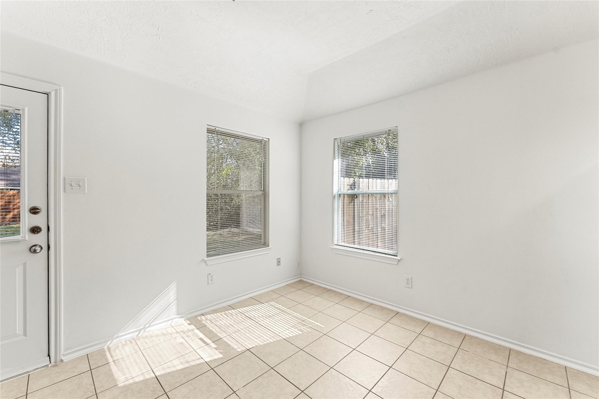 10 Druids Glen Place