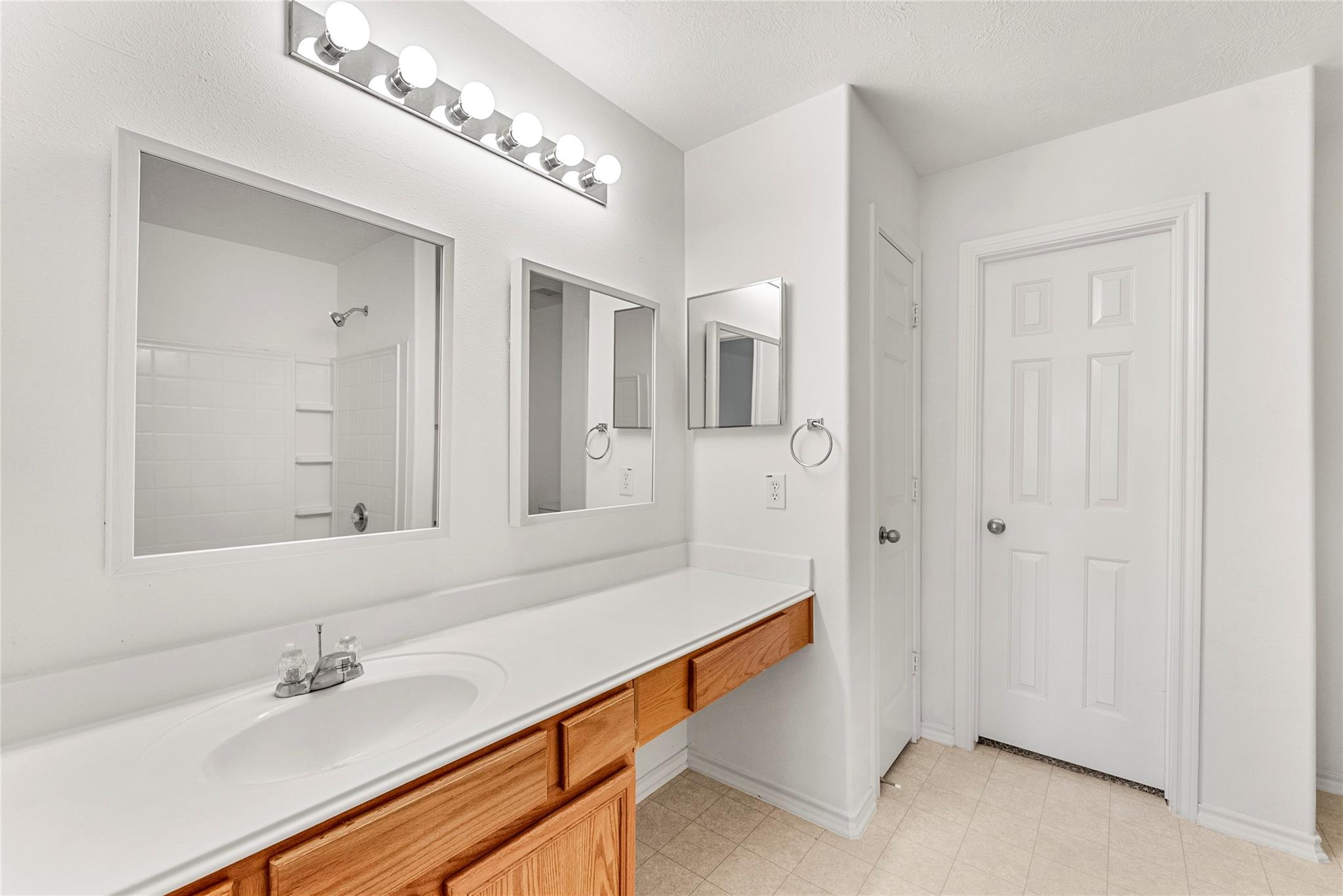 10 Druids Glen Place