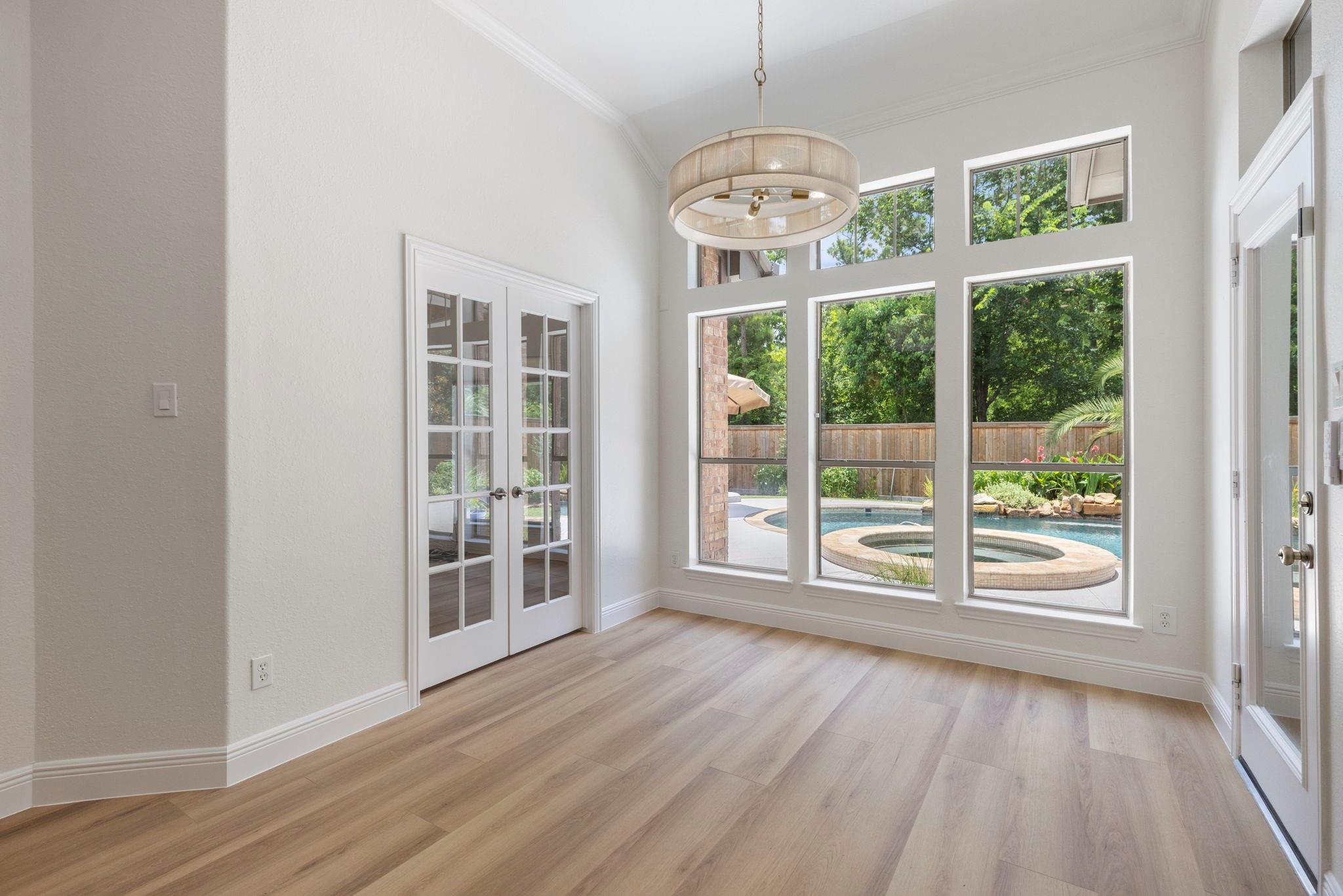 35 Avalon Oaks Court