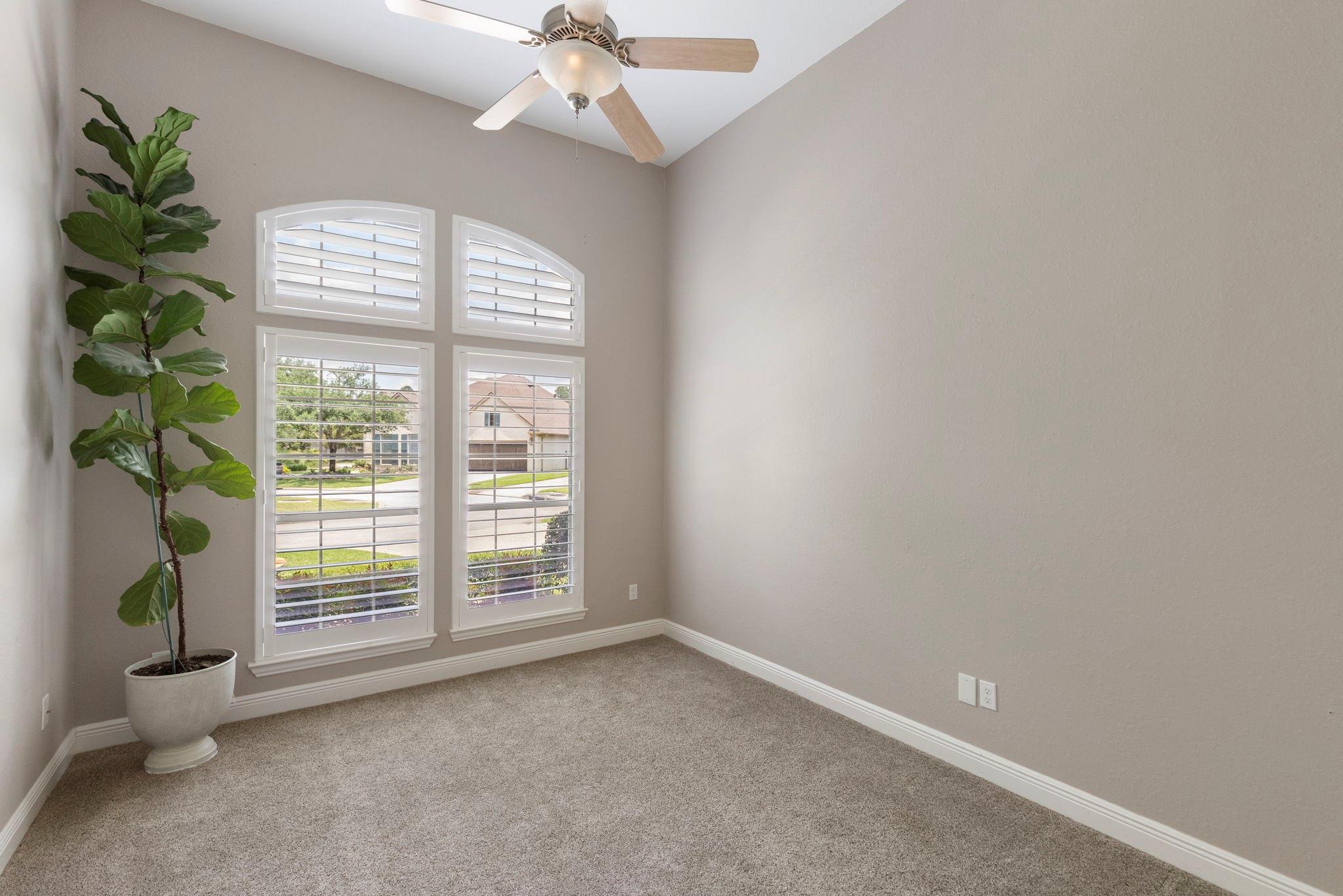 35 Avalon Oaks Court