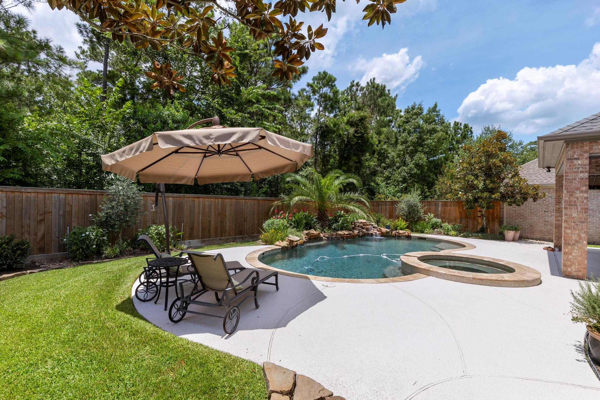 35 Avalon Oaks Court