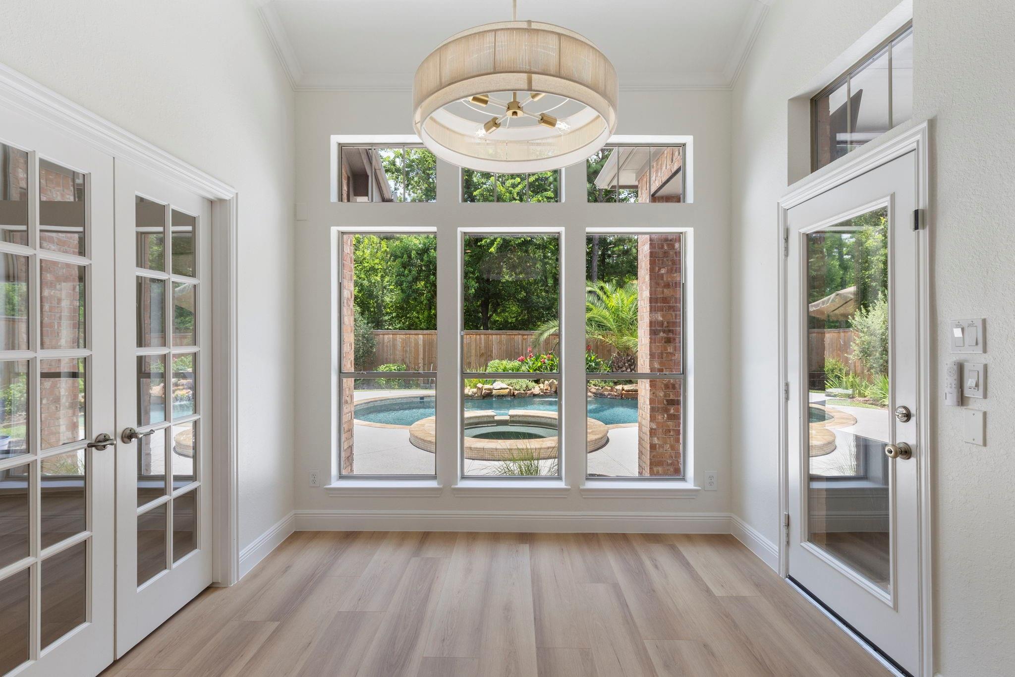 35 Avalon Oaks Court