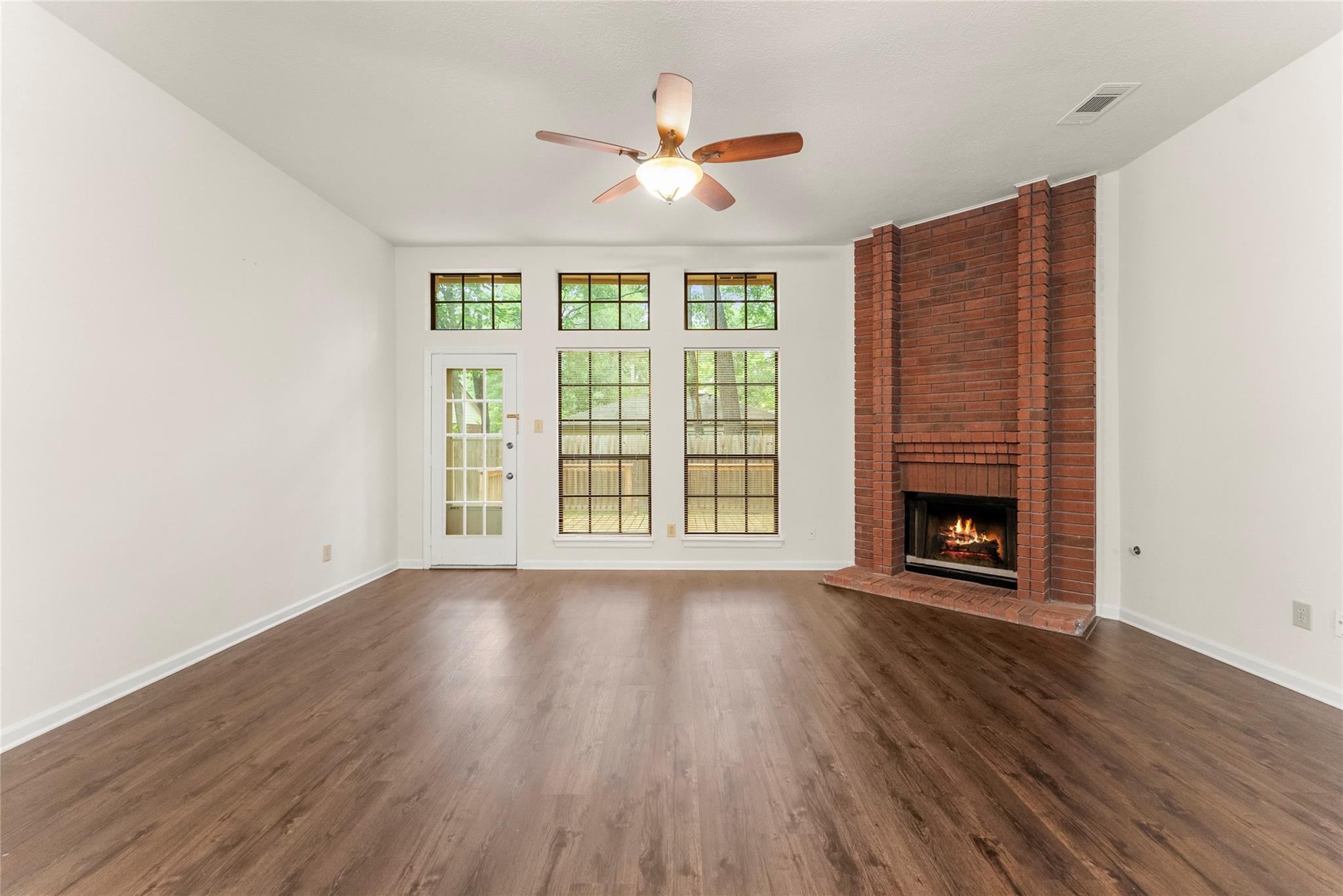 30 Whistlers Walk Place