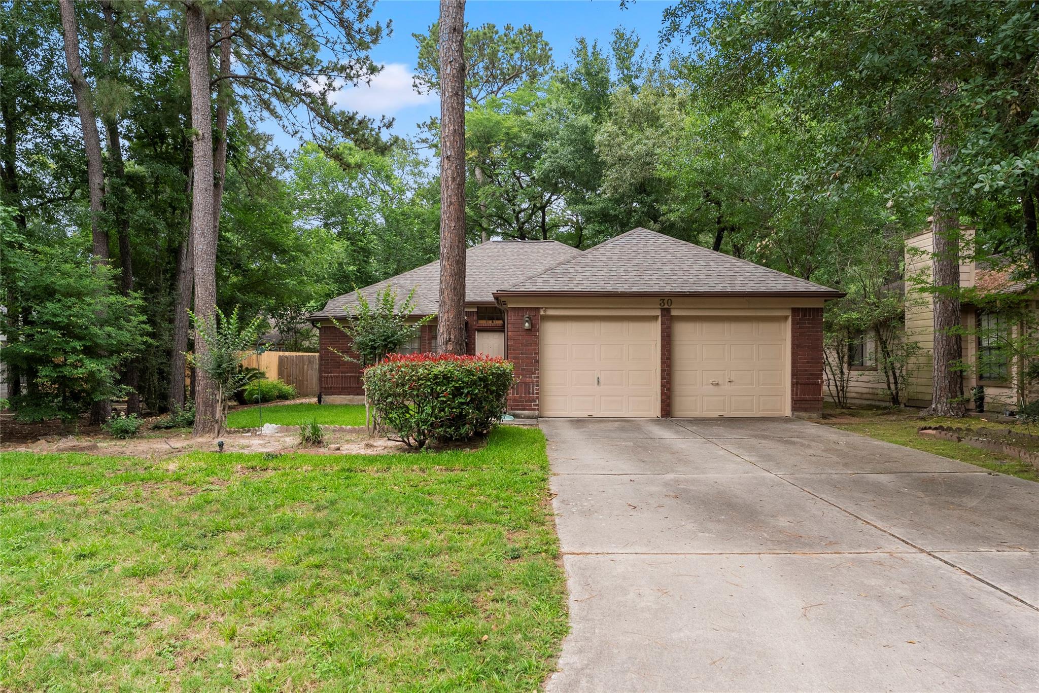 30 Whistlers Walk Place