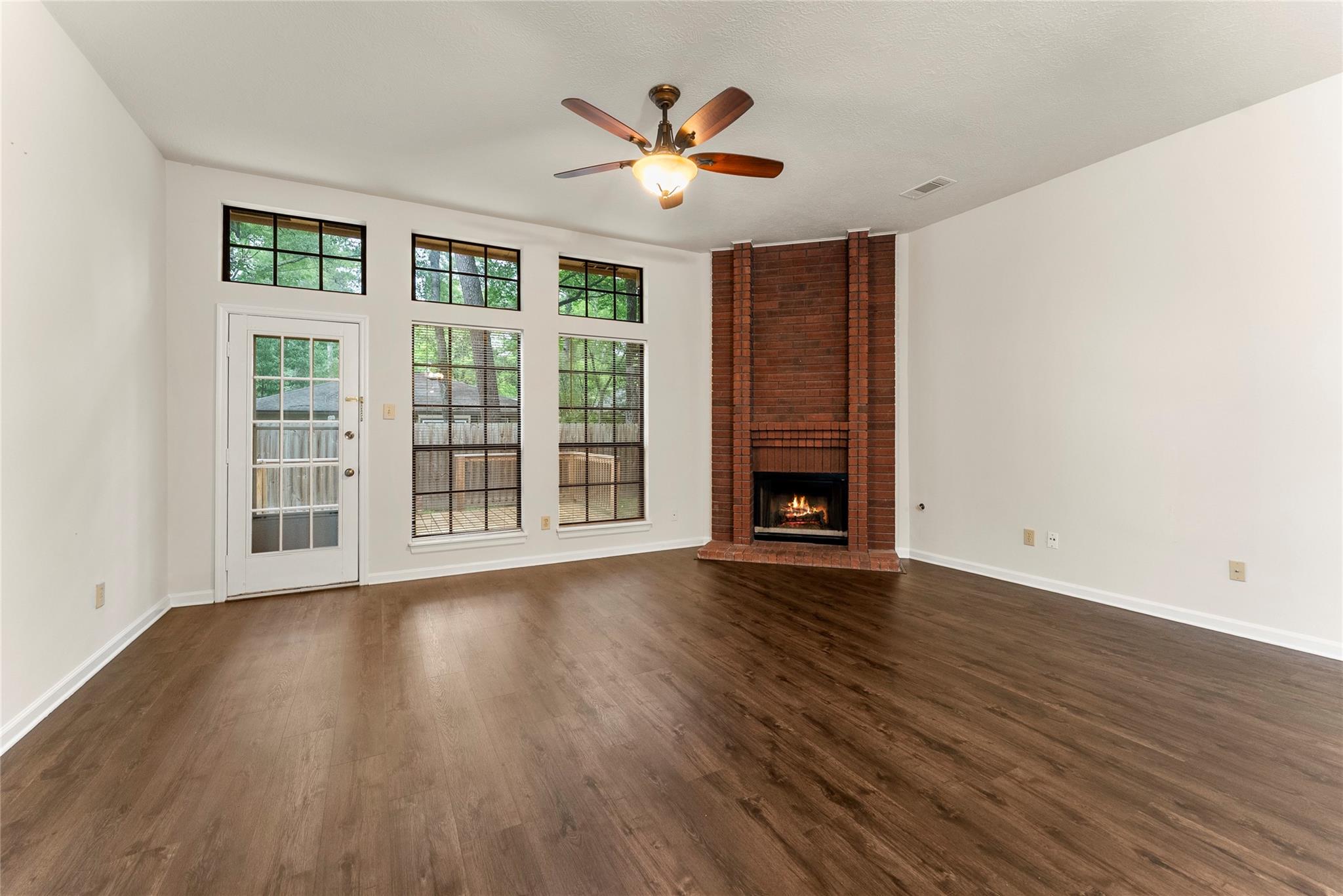 30 Whistlers Walk Place