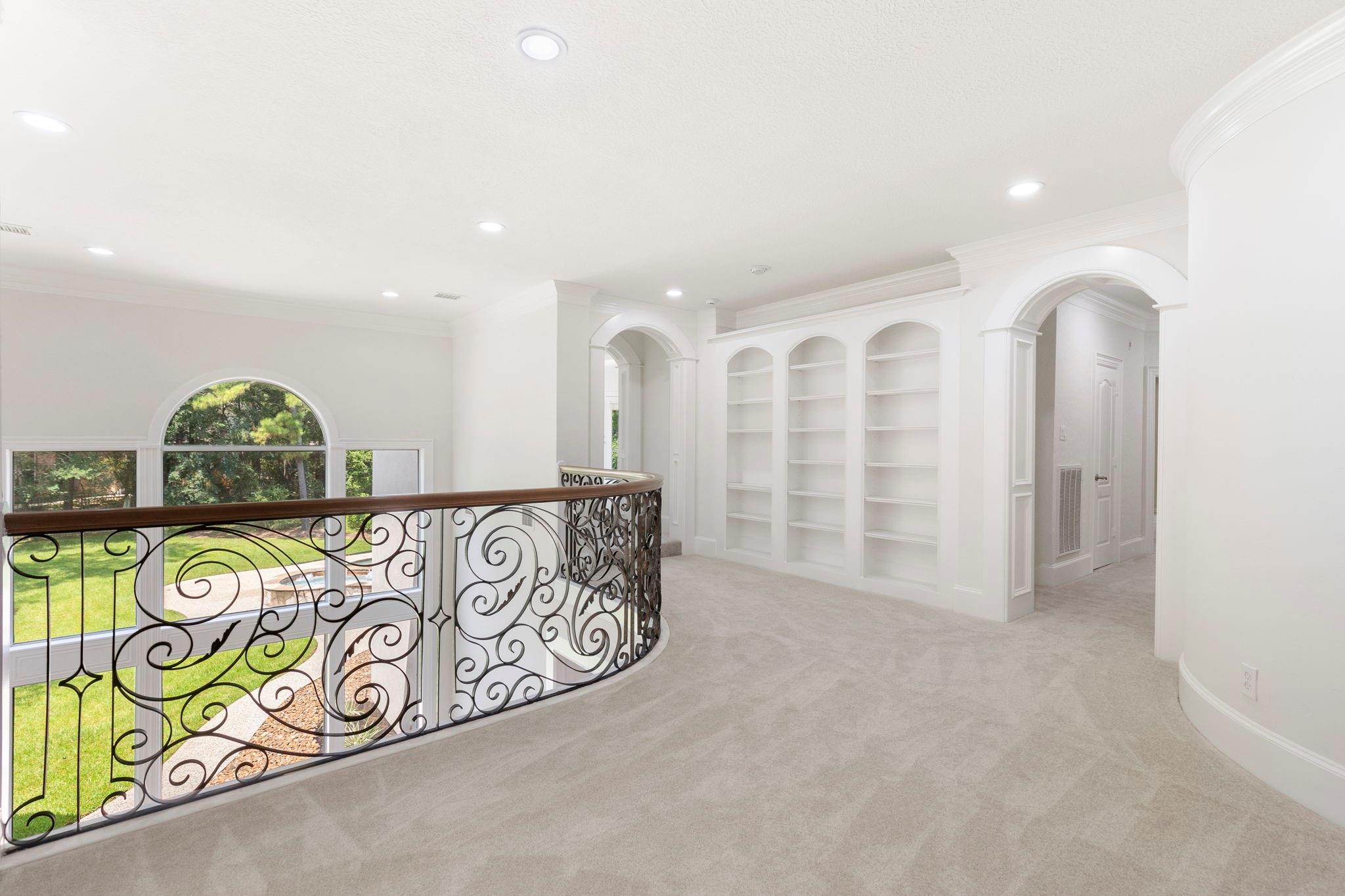 39 W Bracebridge Circle